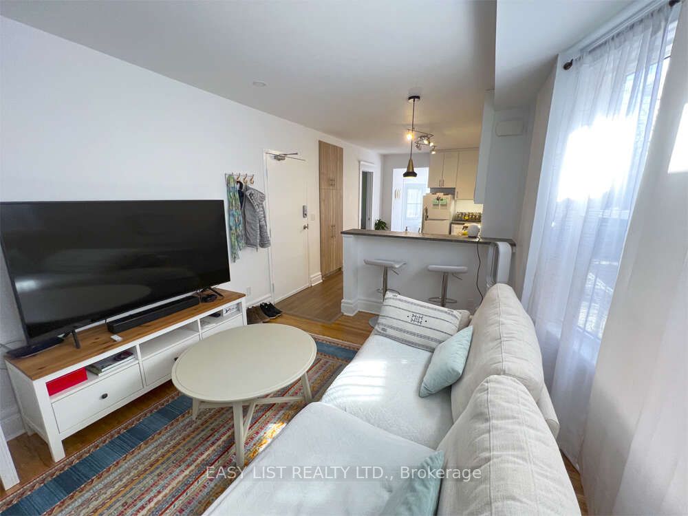 5 Garnock Avenue 2, Toronto, ON M4K 1M1 photo 4