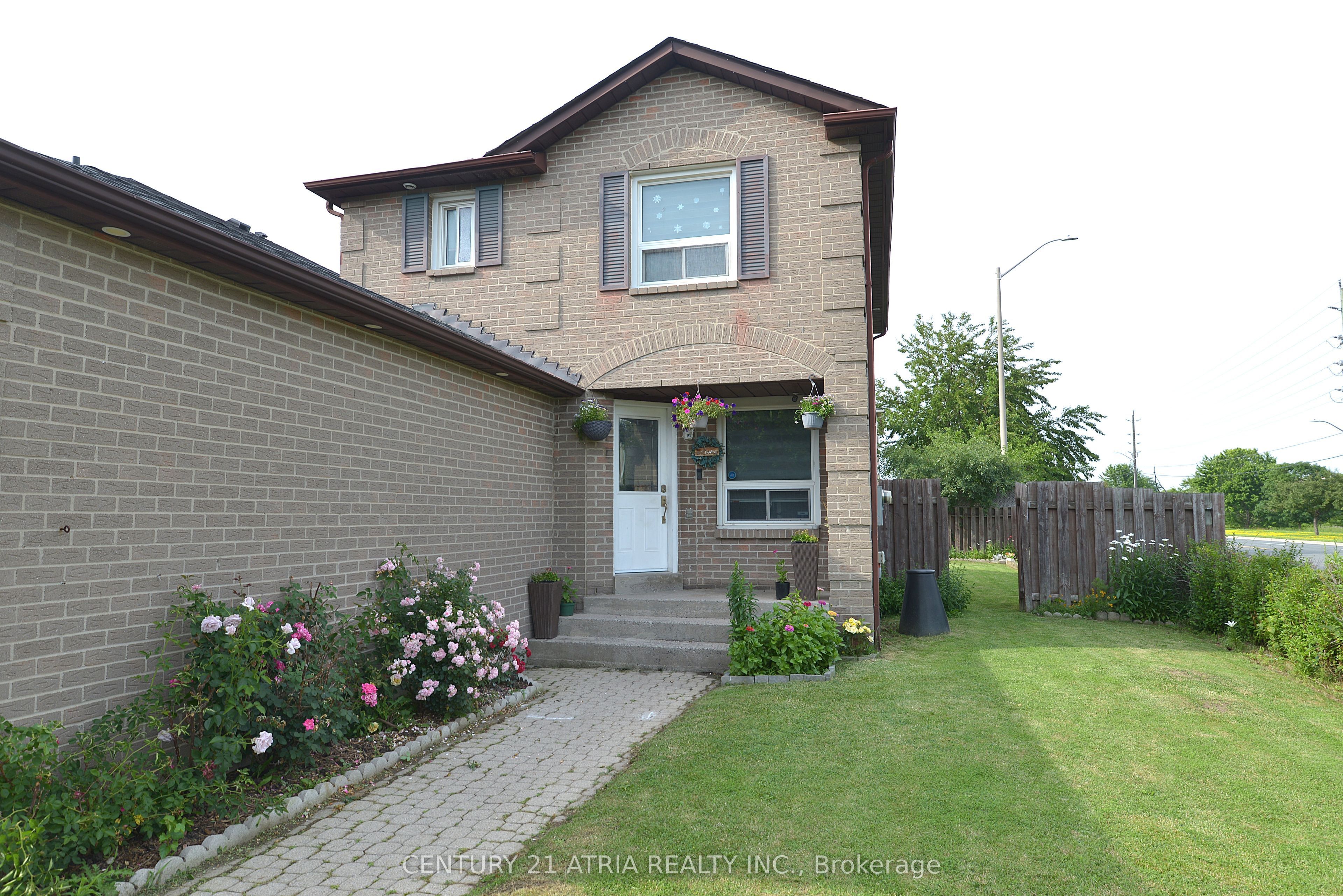 31 Carnelly Crescent, Ajax, ON L1T 2H5 photo 4