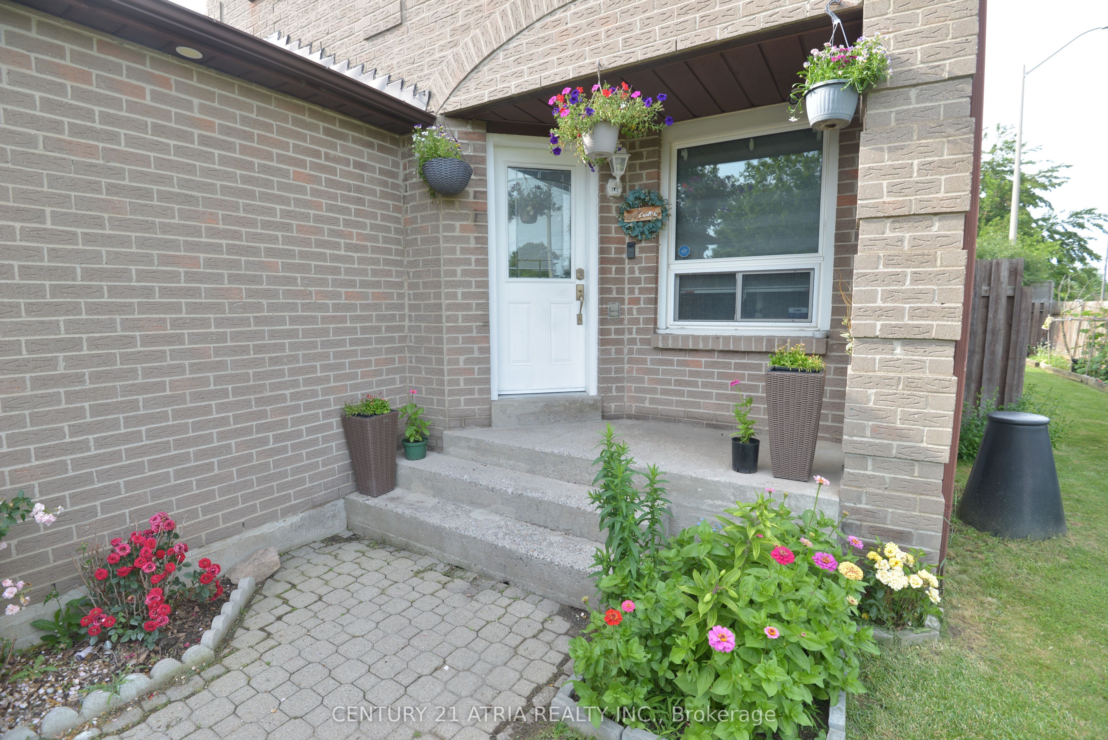 31 Carnelly Crescent, Ajax, ON L1T 2H5 photo 5