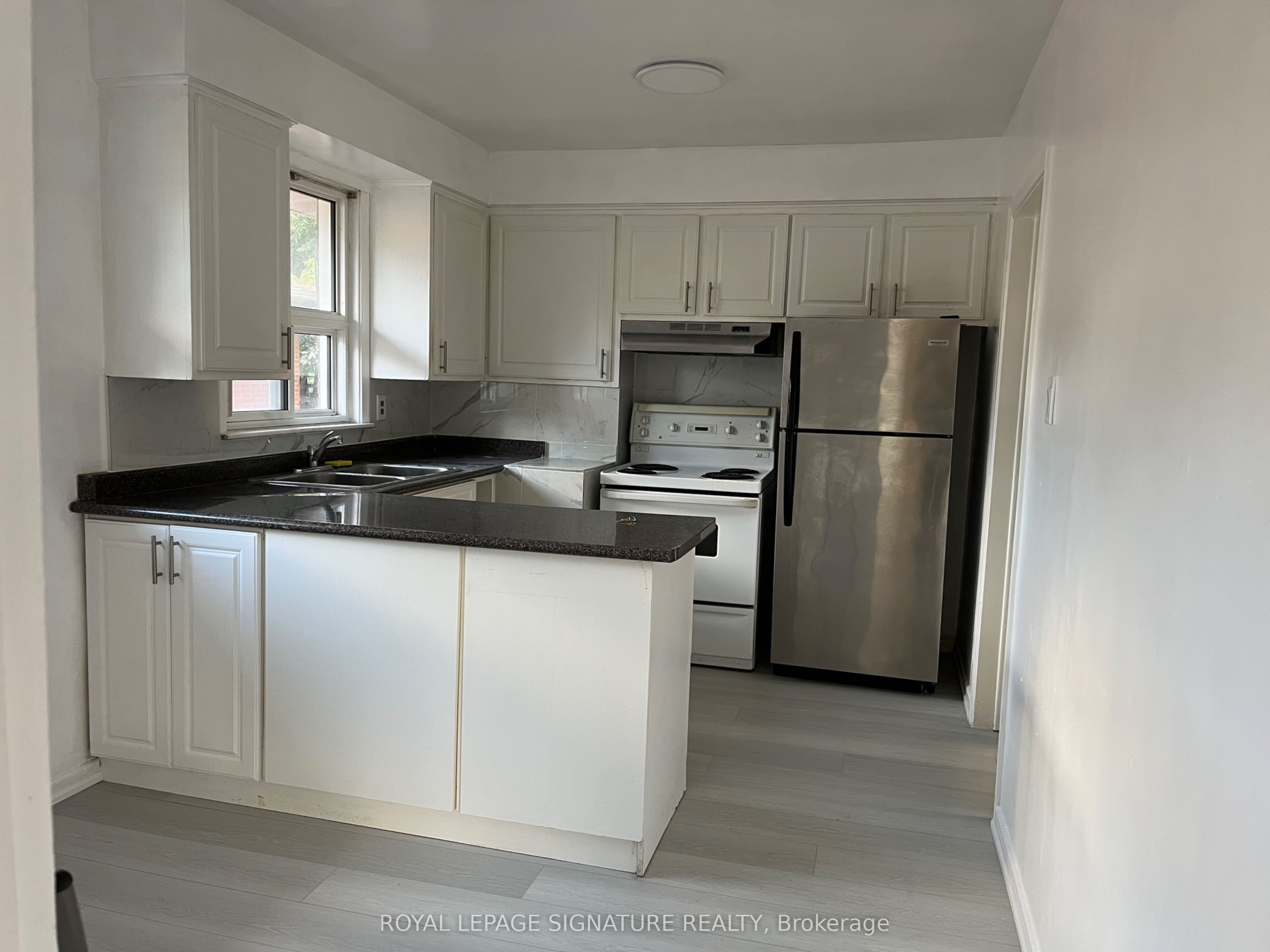 23 Allanford Road, Toronto, ON M1T 2N2 photo 3