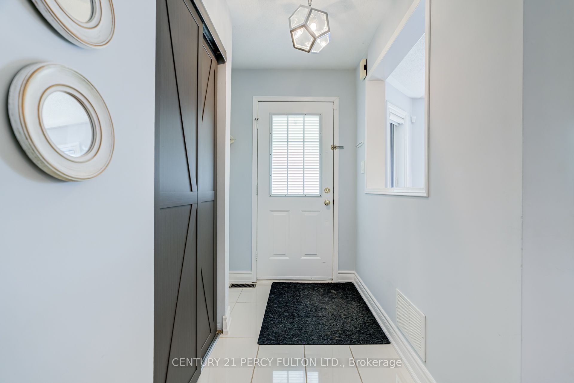 375 Chickadee Court, Pickering, ON L1V 6Y4 photo 4