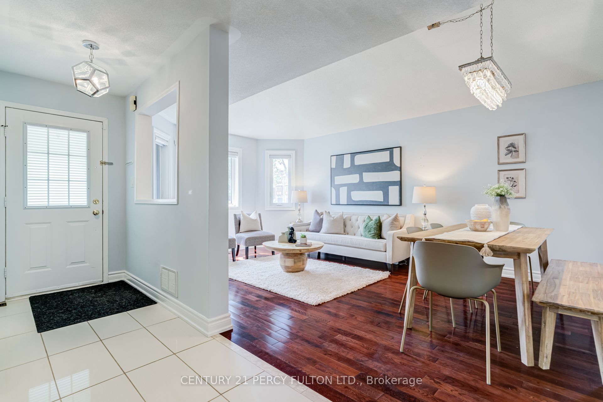 375 Chickadee Court, Pickering, ON L1V 6Y4 photo 5
