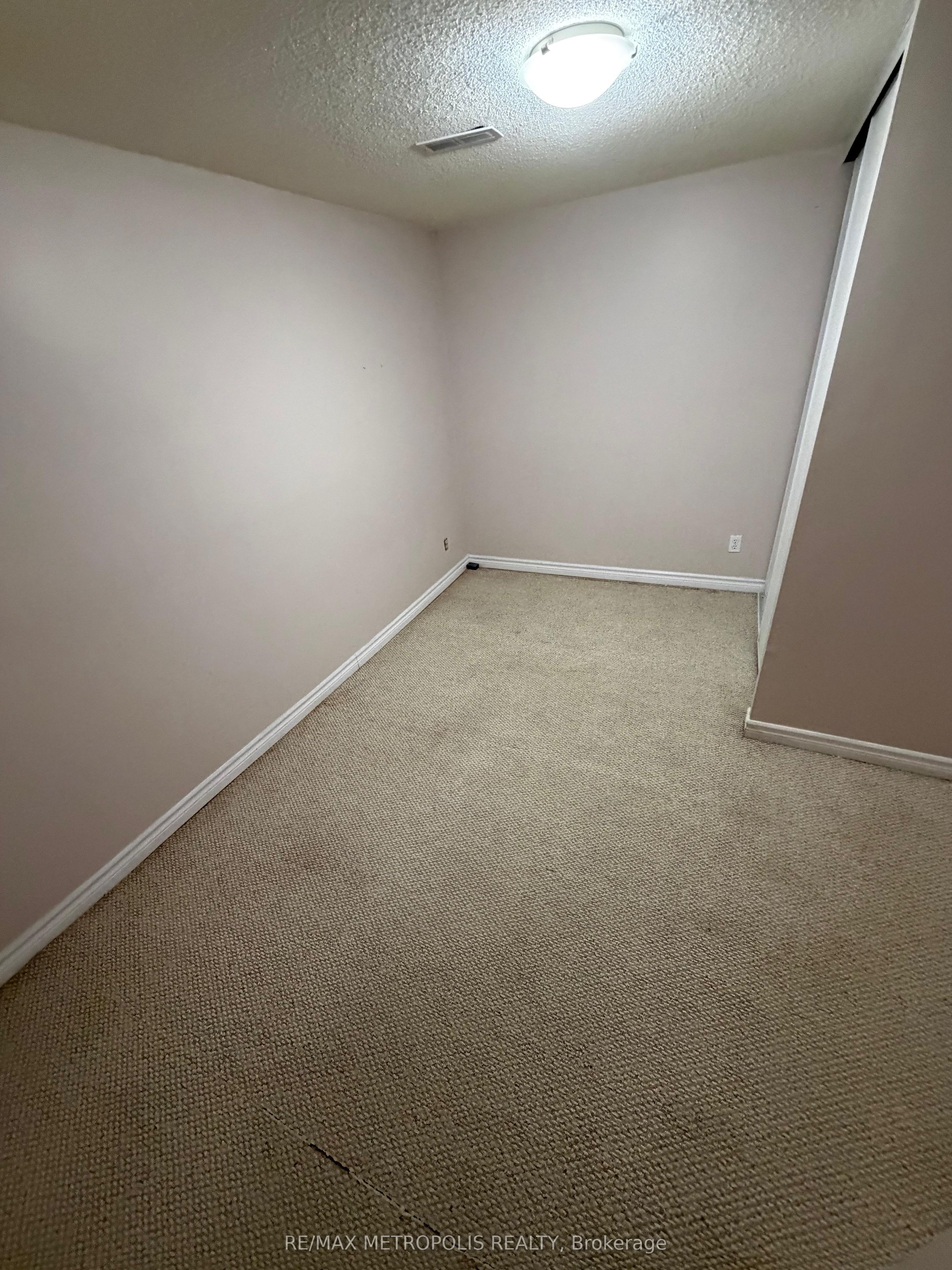 18 Carrick Avenue, Ajax, ON L1T 2P4 photo 5