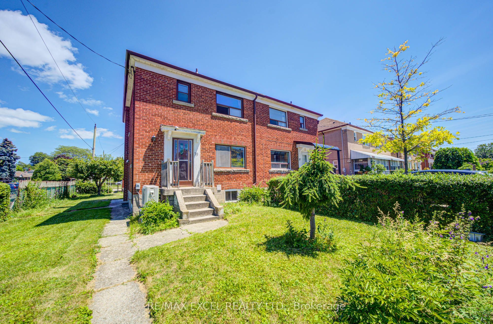 39 Kilmarnock Avenue, Toronto, ON M1K 1Y5 photo 3