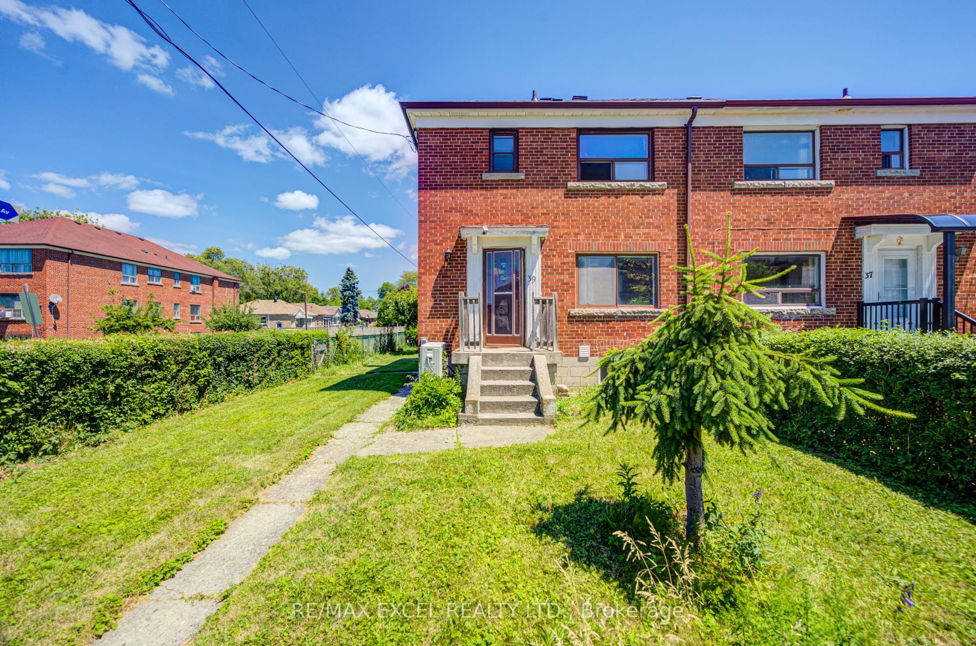 39 Kilmarnock Avenue, Toronto, ON M1K 1Y5 photo 4