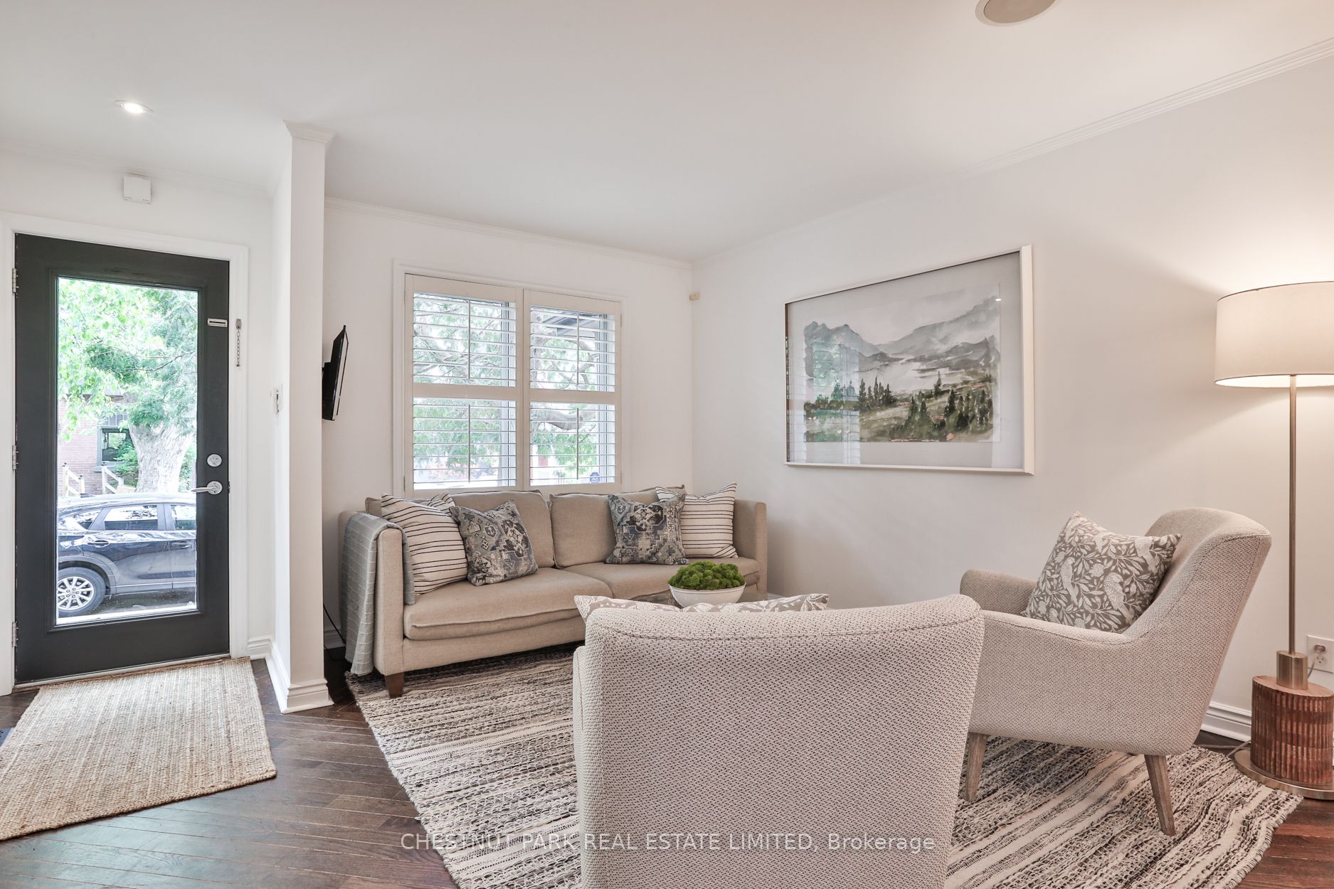52 West Avenue W, Toronto, ON M4M 2L8 photo 3