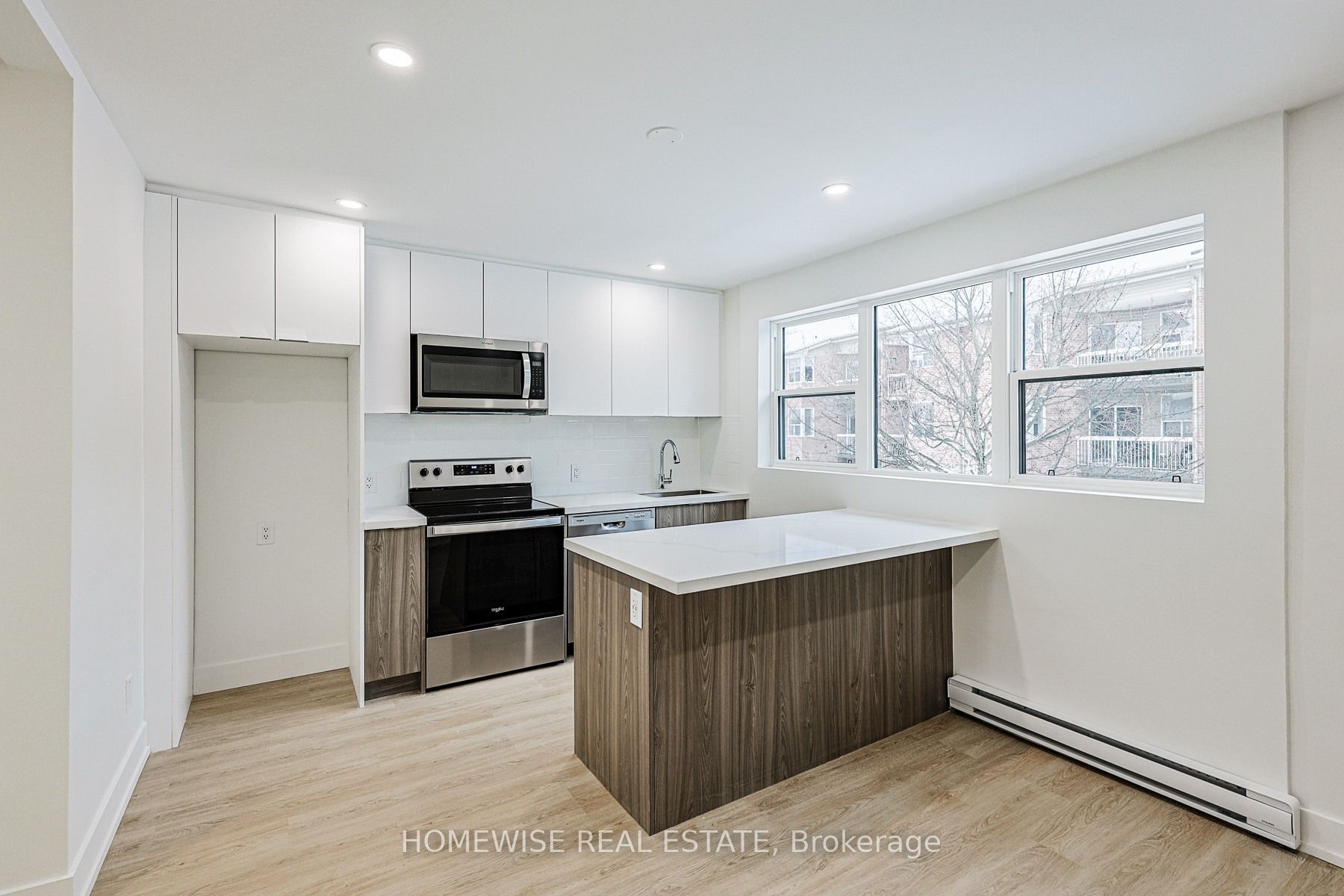 100 Liberty Street N 8A, Clarington, ON L1C 2M1 photo 4