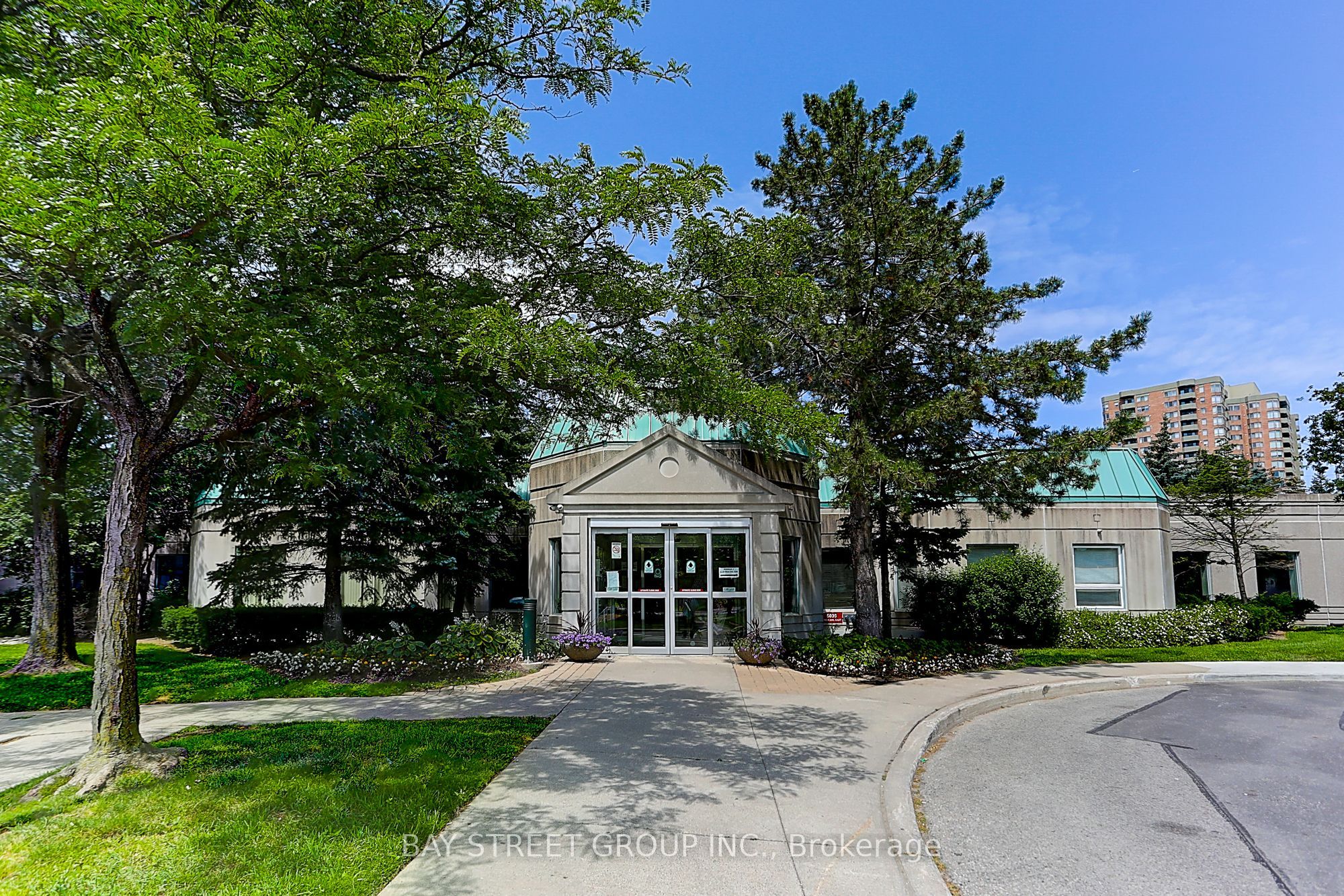 5039 Finch Avenue E 709, Toronto, ON M1S 5L1 photo 3