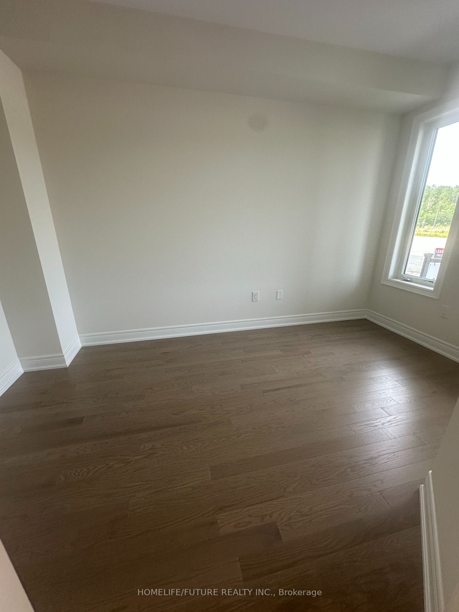 2934 Whites Road, Pickering, ON L1X 0J9 photo 4