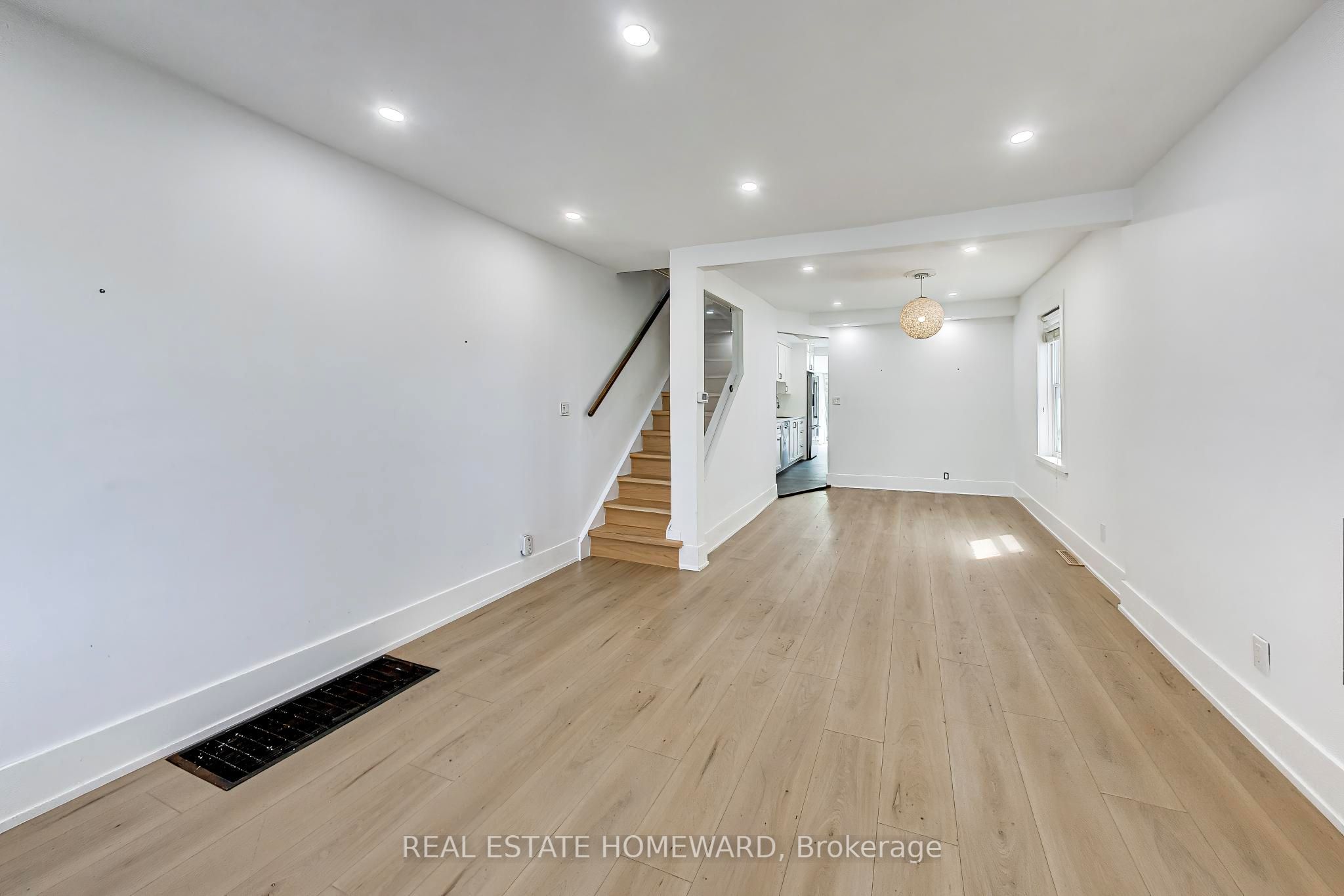 163 Glenmount Park Road, Toronto, ON M4E 2E3 photo 5
