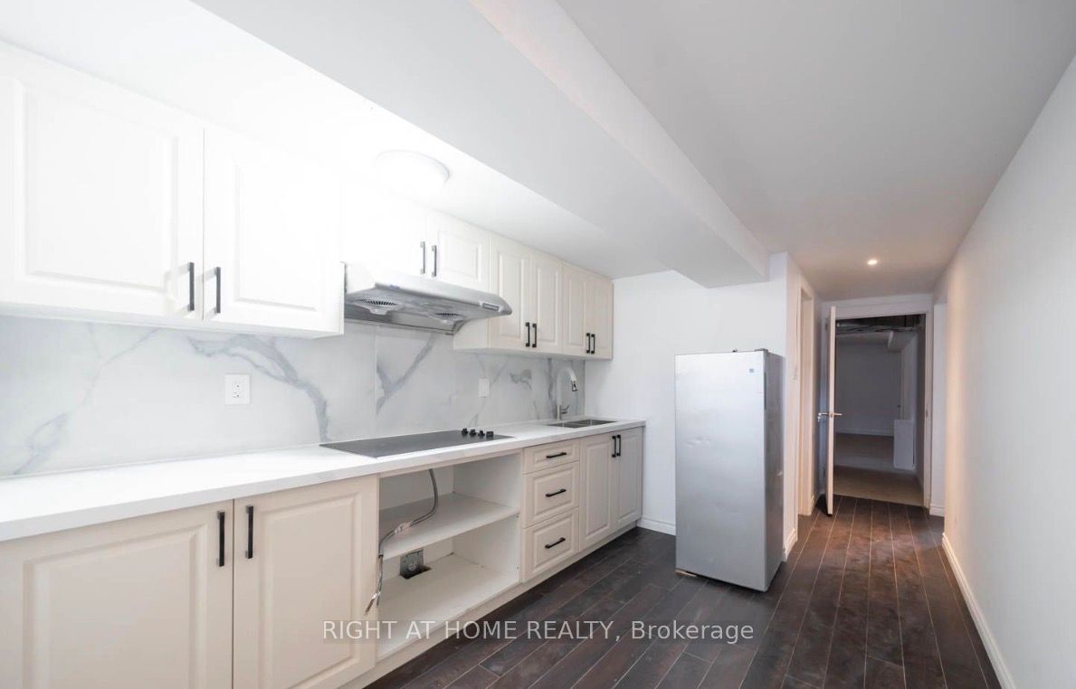 46 Shrewsbury Square Lower, Toronto, ON M1T 1L2