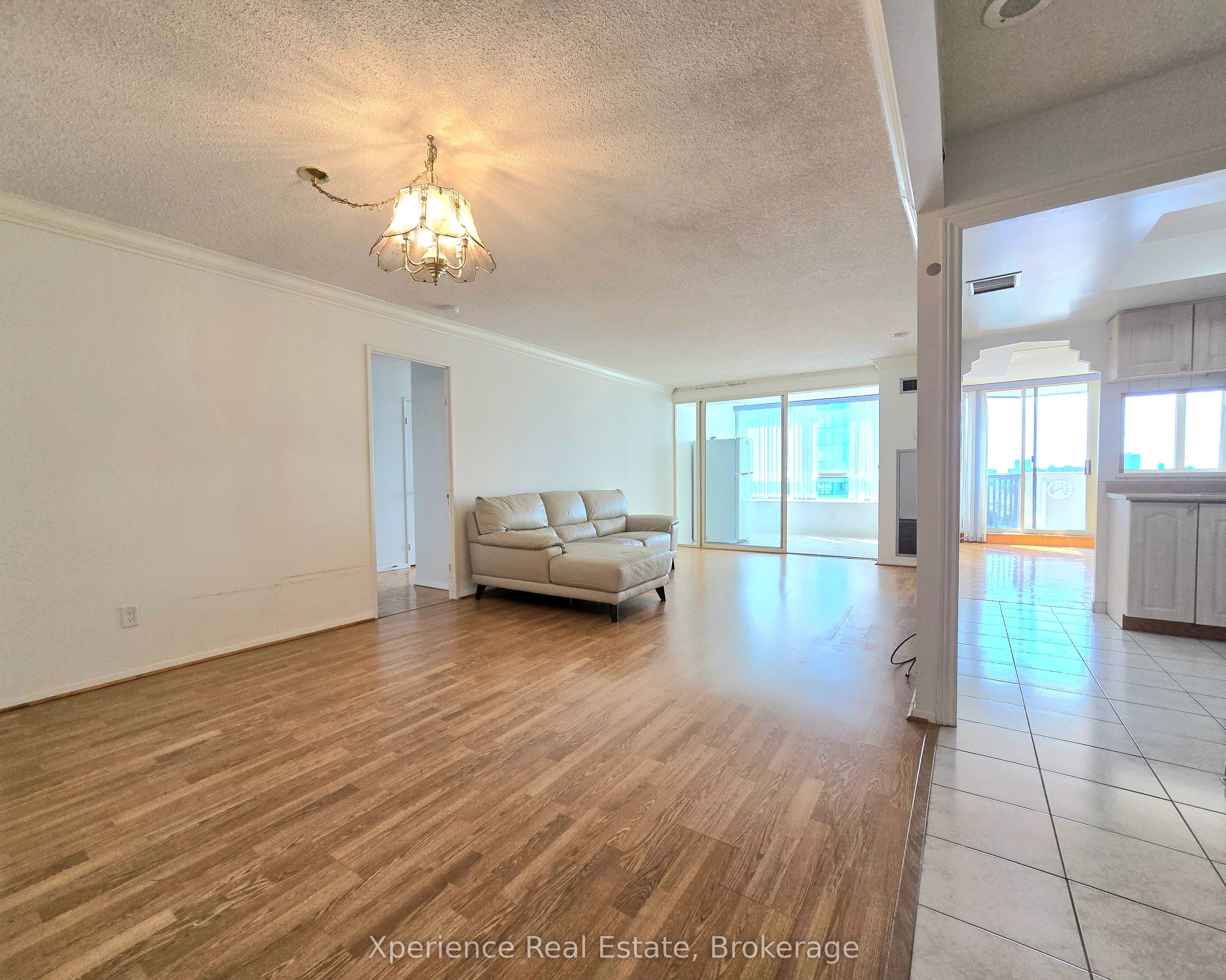 275 Bamburgh Circle 806, Toronto, ON M1W 3X4 photo 2