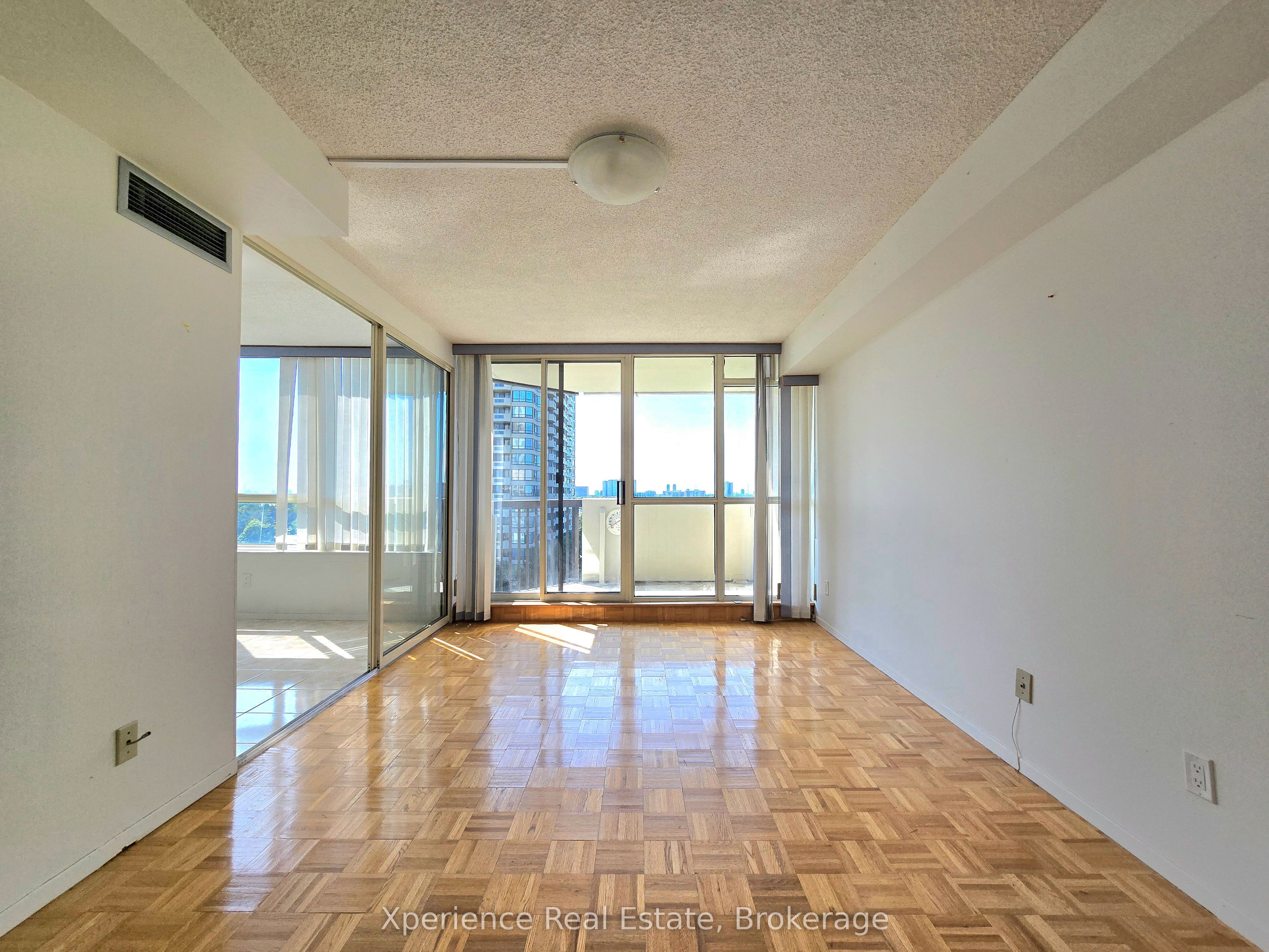 275 Bamburgh Circle 806, Toronto, ON M1W 3X4 photo 4