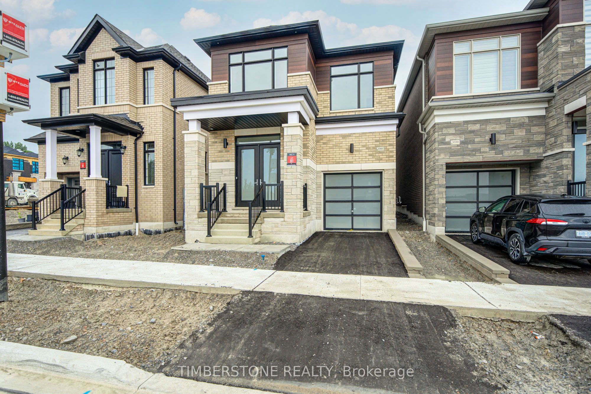 3361 Deepglade Path, Pickering, ON L1X 0K6 photo 2