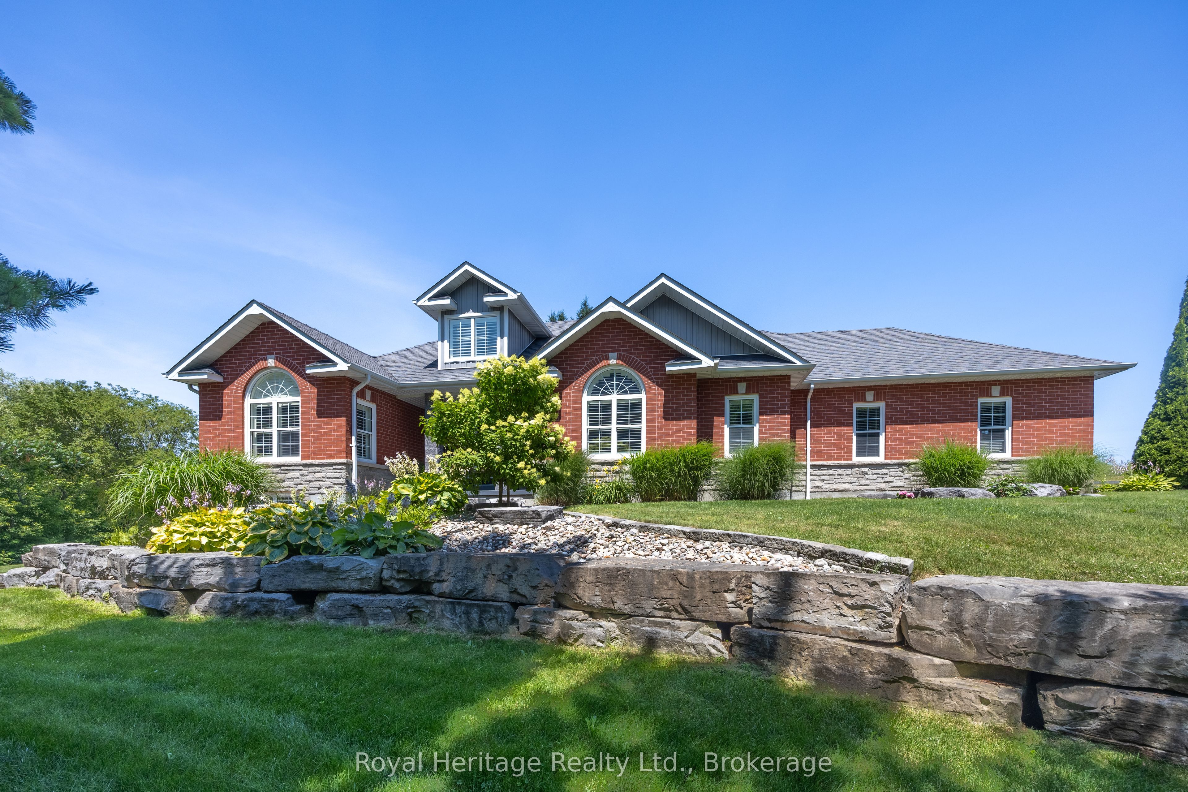 465 Chalk Lake Road, Scugog, ON L9L 2C1