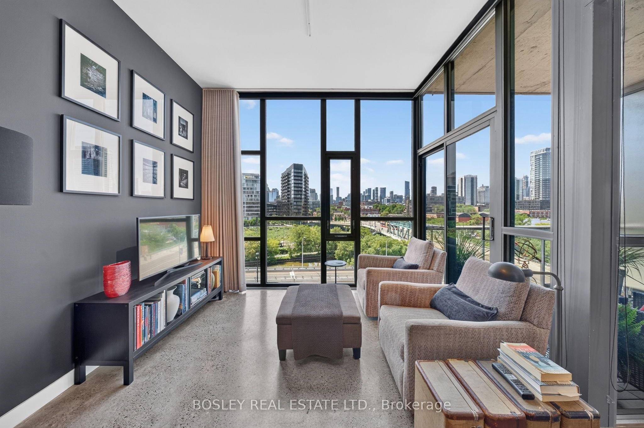 625 Queen Street E 505, Toronto, ON M4M 1G7 photo 5