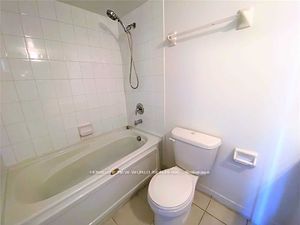 115 Omni Drive 308, Toronto, ON M1P 5B4 photo 5