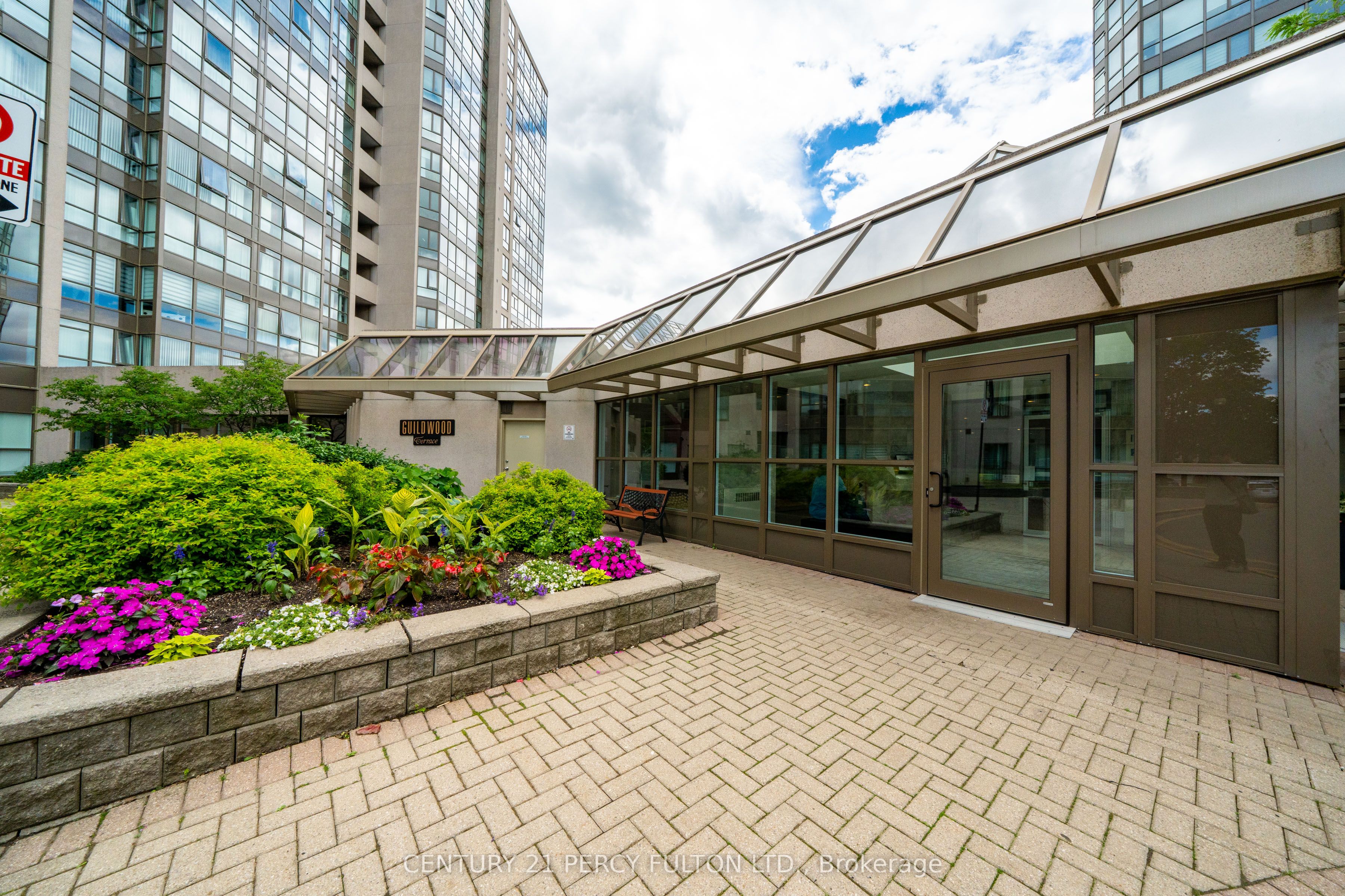 3231 Eglinton Avenue E 206B, Toronto, ON M1J 3N5 photo 2