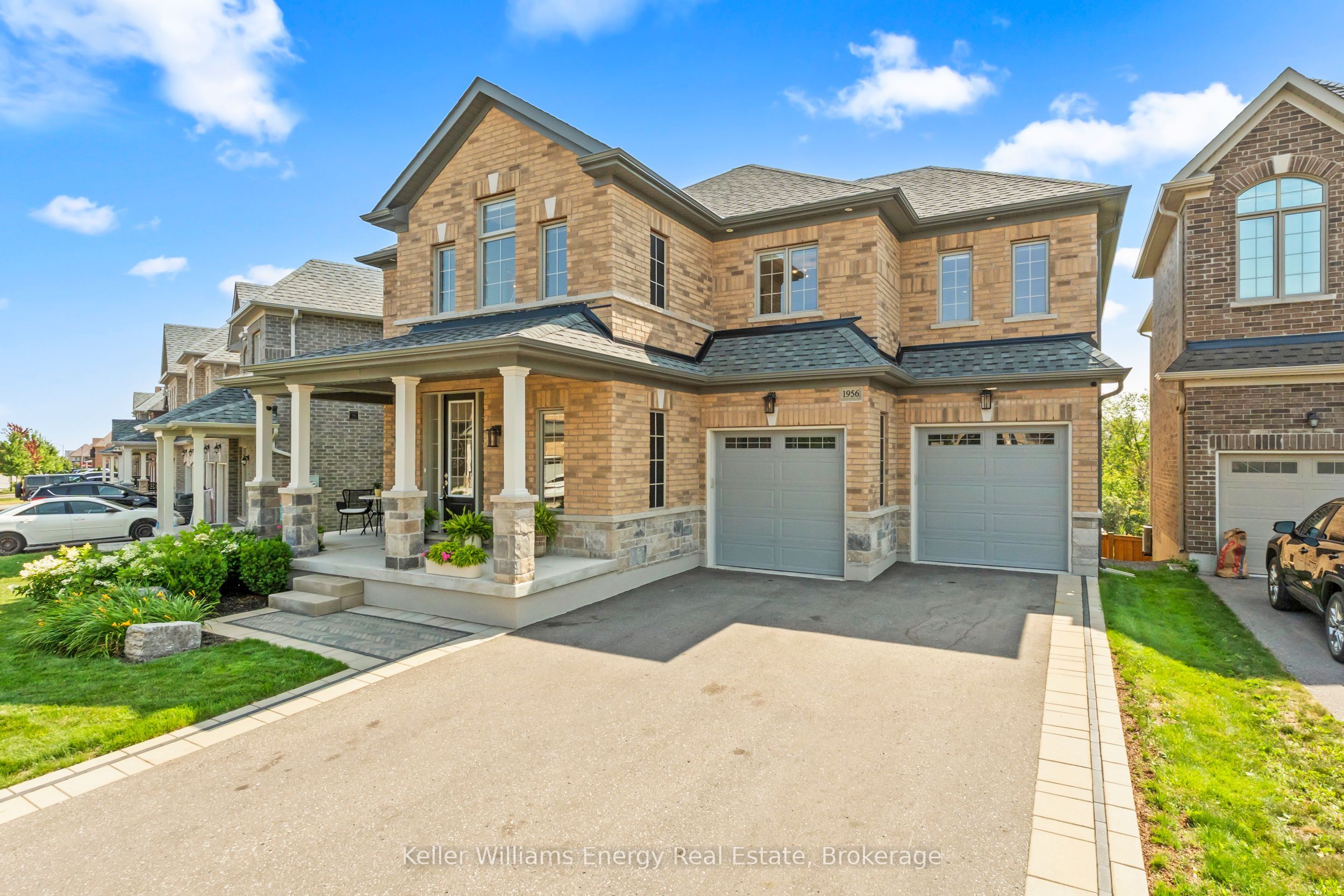 1956 Don White Court, Oshawa, ON L1K 1A1