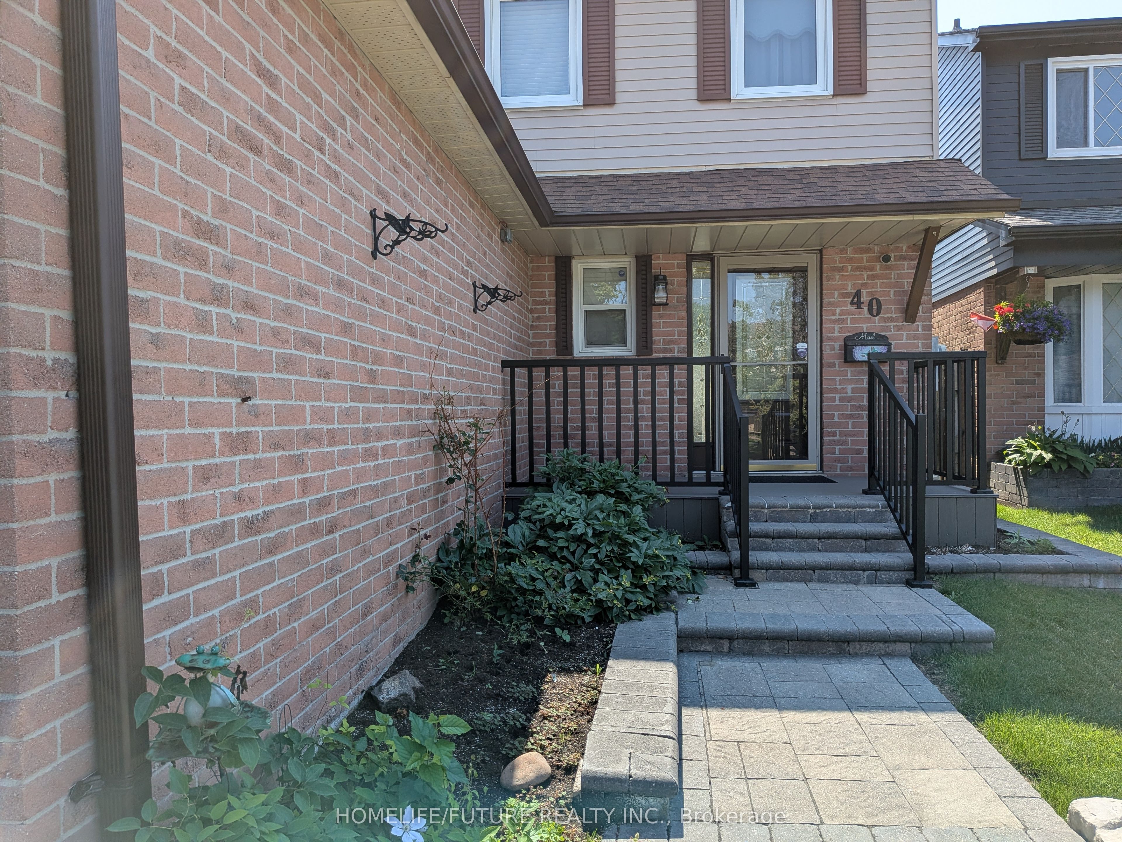 40 Longstaff Drive, Ajax, ON L1S 5H9 photo 2