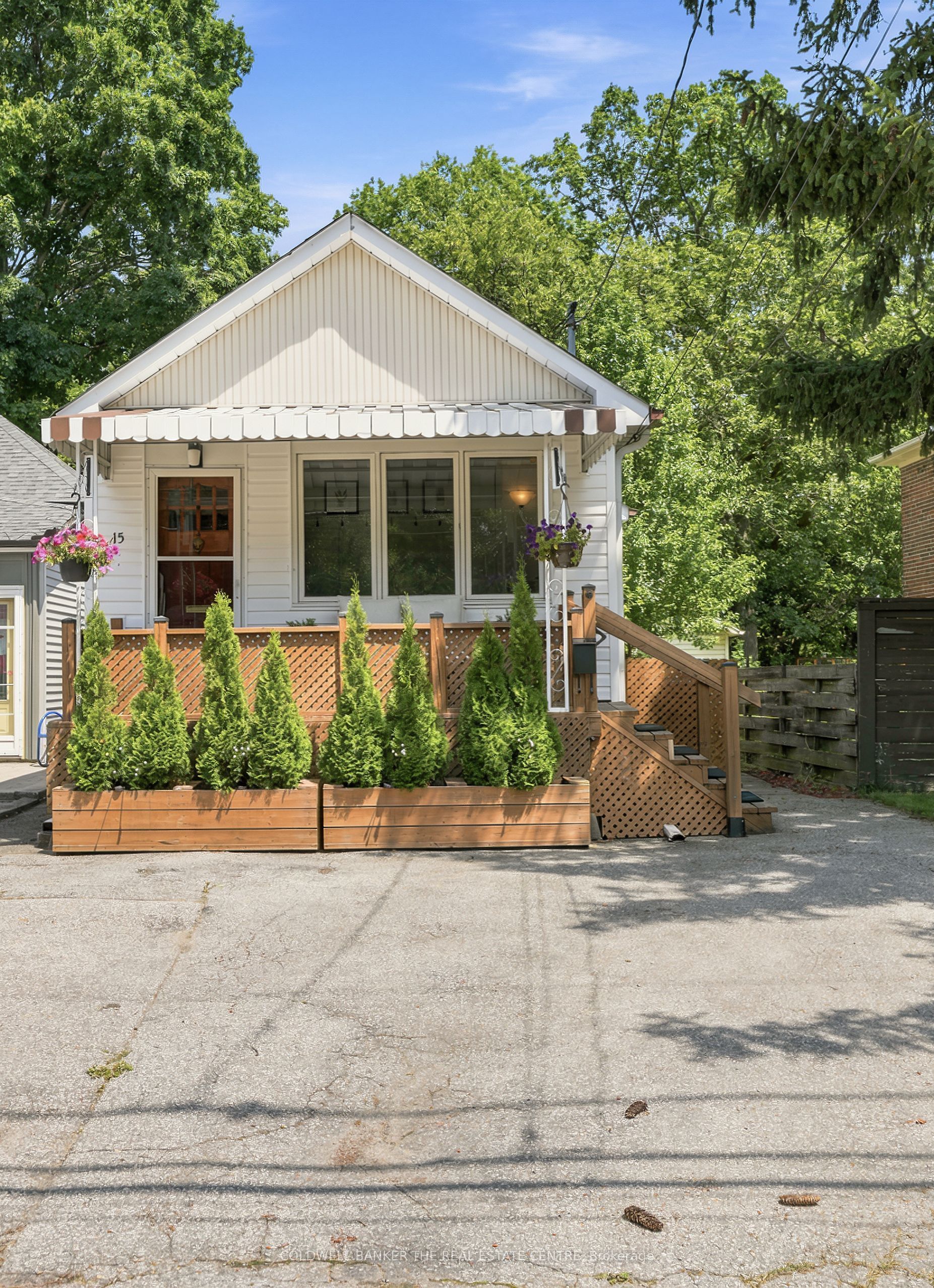 15 Presley Avenue, Toronto, ON M1L 3P4 photo 2