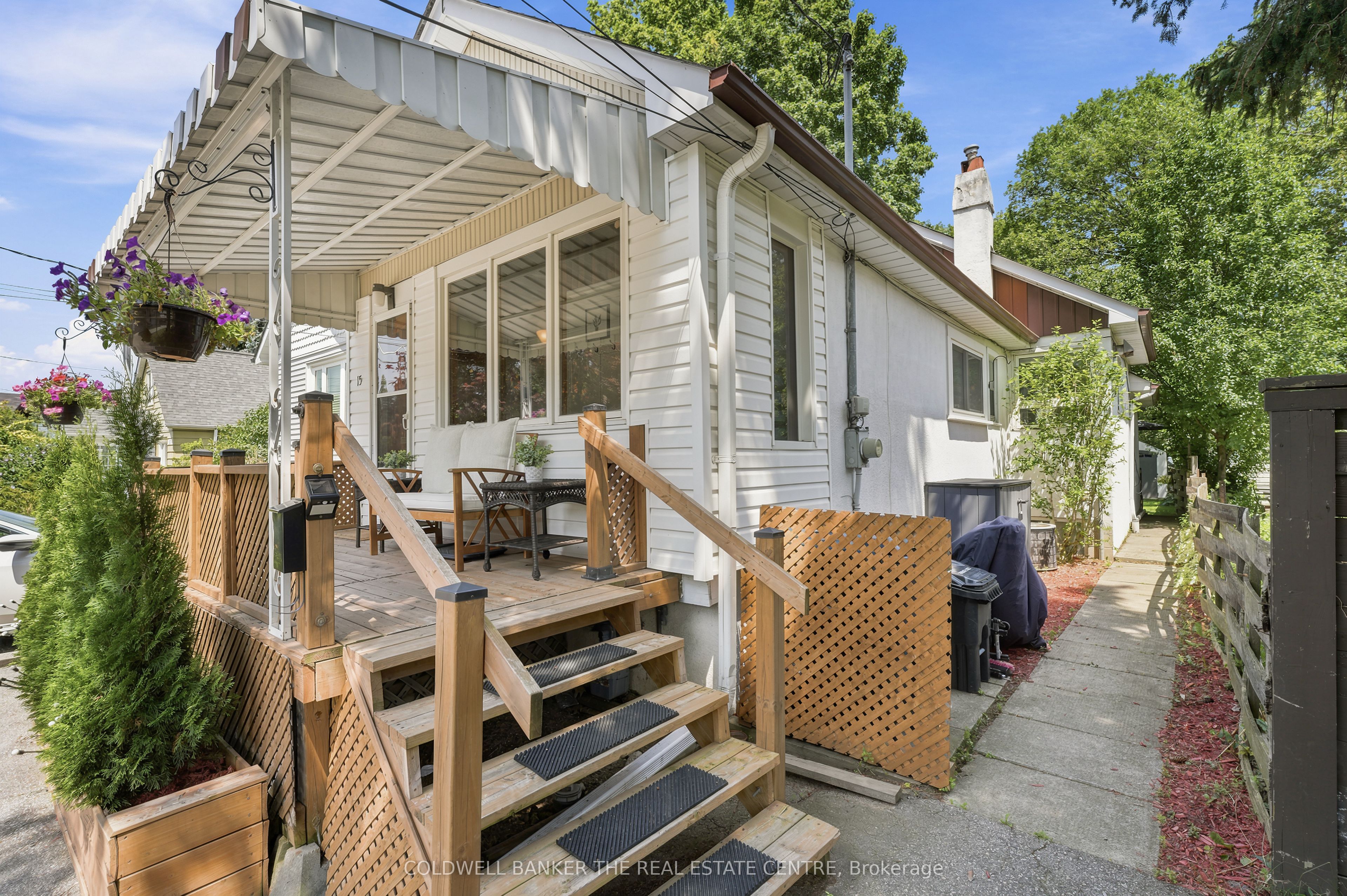 15 Presley Avenue, Toronto, ON M1L 3P4 photo 4