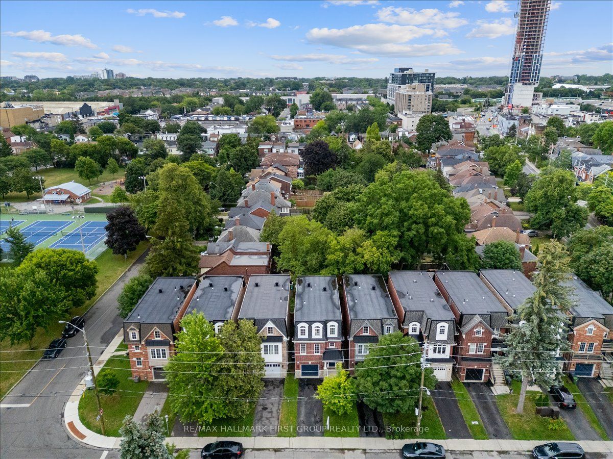 53F Dentonia Park Avenue, Toronto, ON M4C 0A4 photo 4