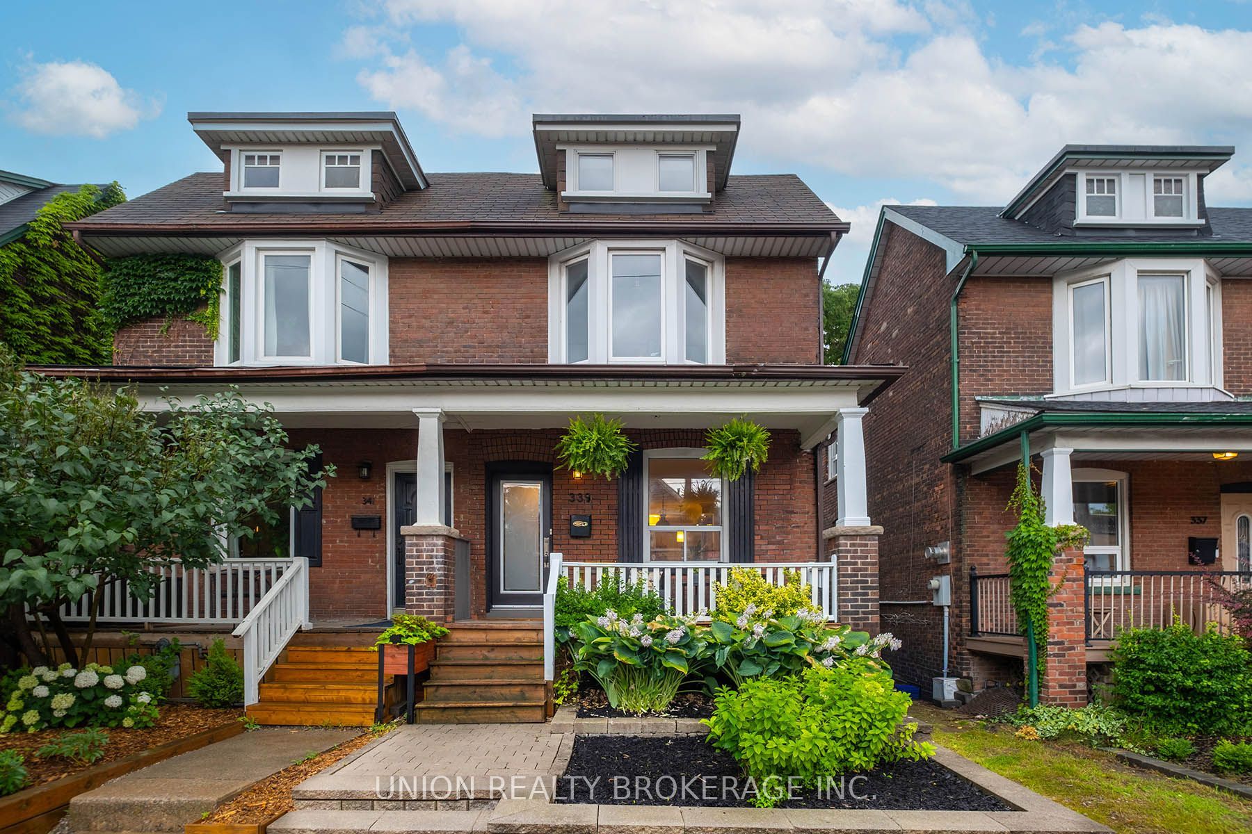 339 Kingston Road, Toronto, ON M4L 1T8 photo 2