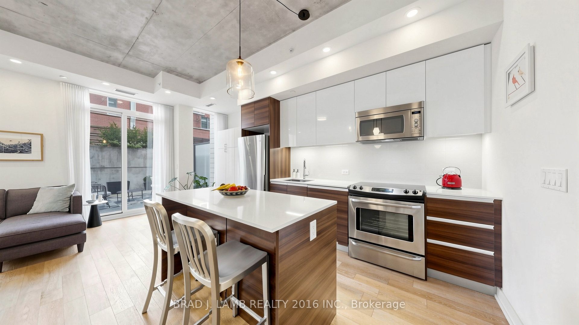 1238 Dundas Street E TH102, Toronto, ON M4M 2T8 photo 3