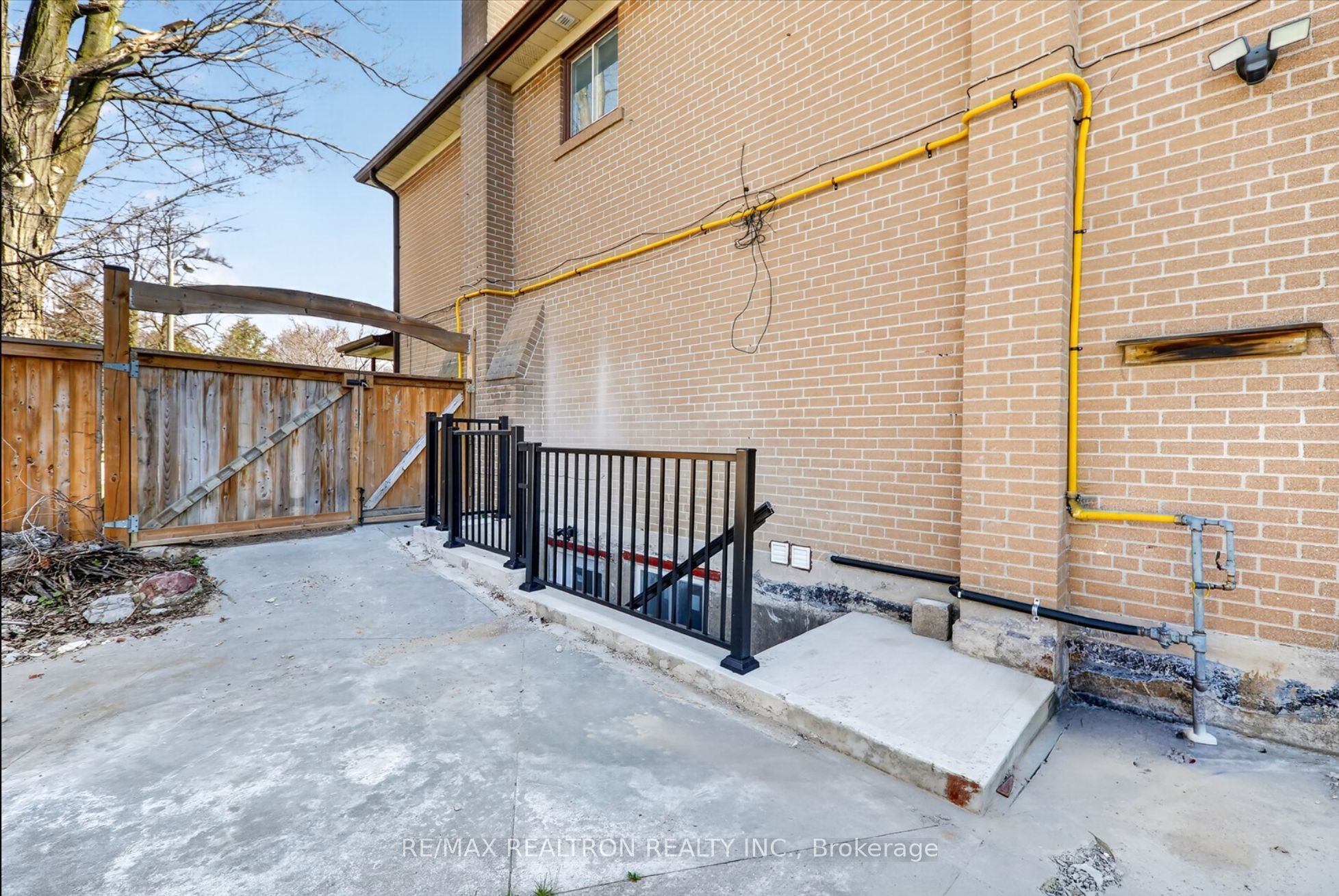 20 Ivy Green Crescent Basement, Toronto, ON M1G 2Z3 photo 3