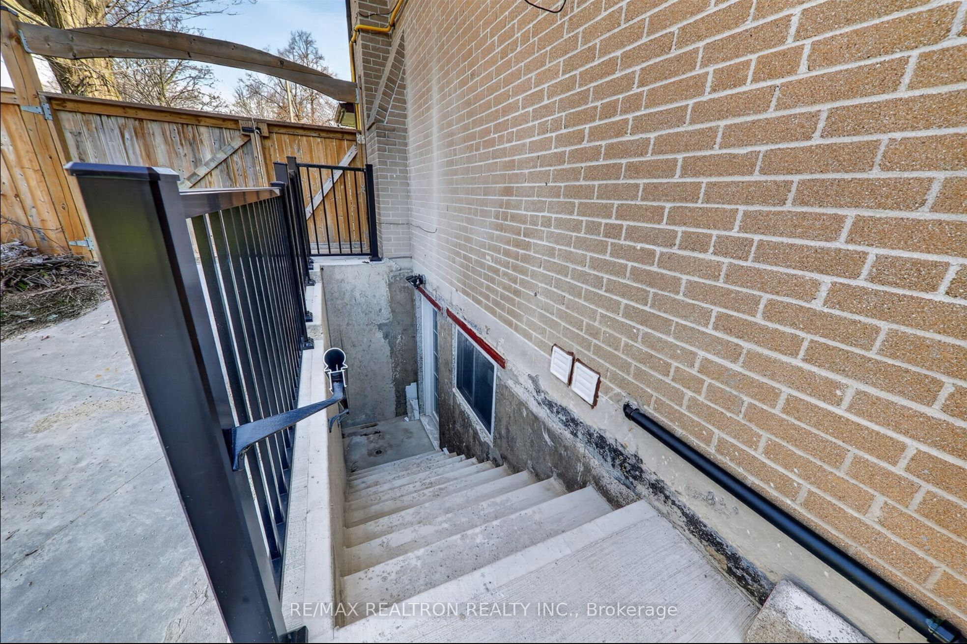 20 Ivy Green Crescent Basement, Toronto, ON M1G 2Z3 photo 4