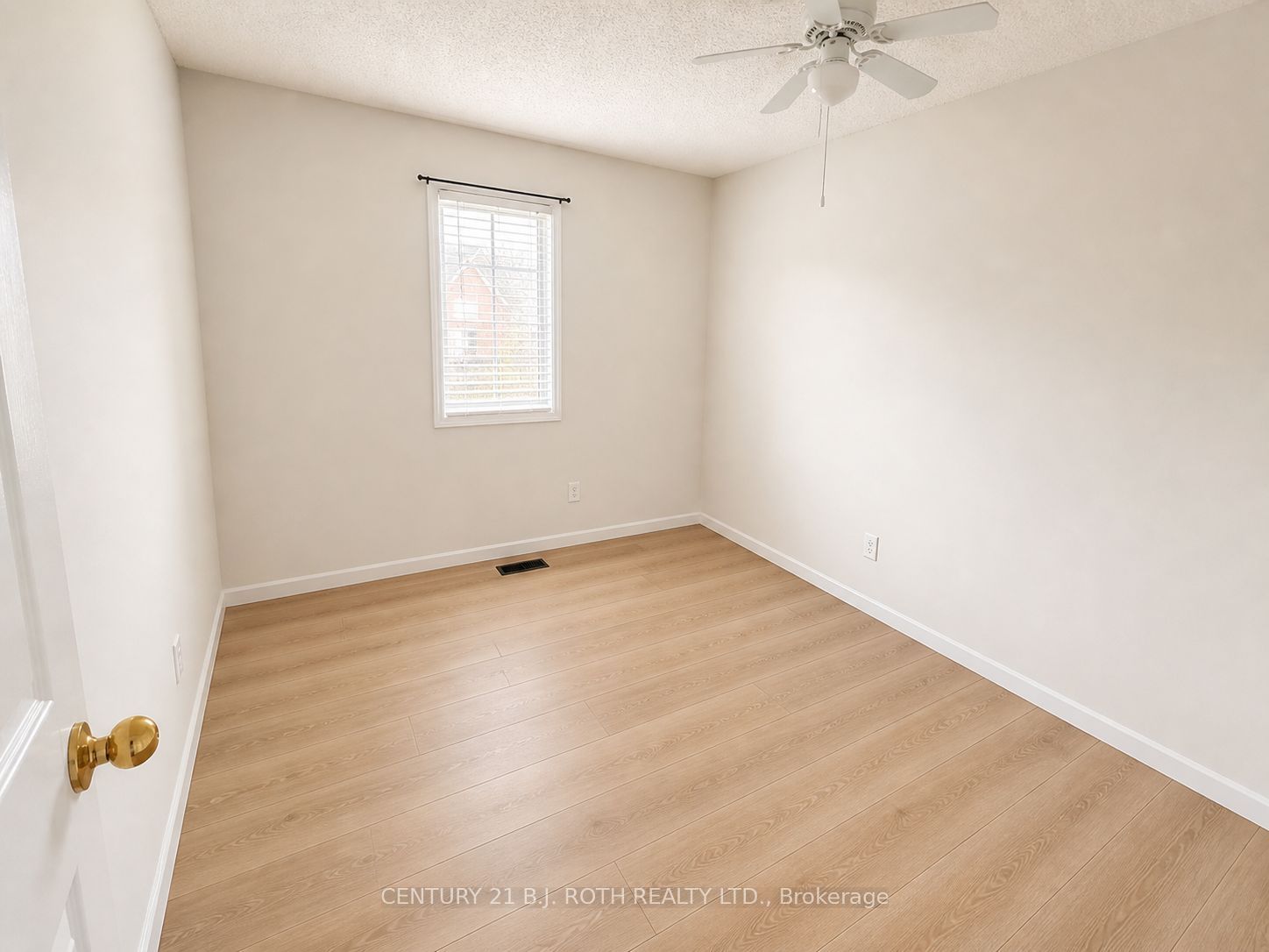 66 Sprucedale Way, Whitby, ON L1N 9T9