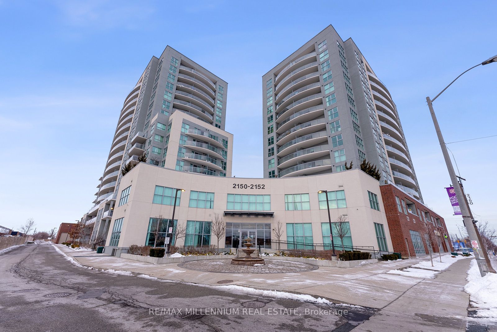 2150 Lawrence Avenue E 1609, Toronto, ON M1R 3A7