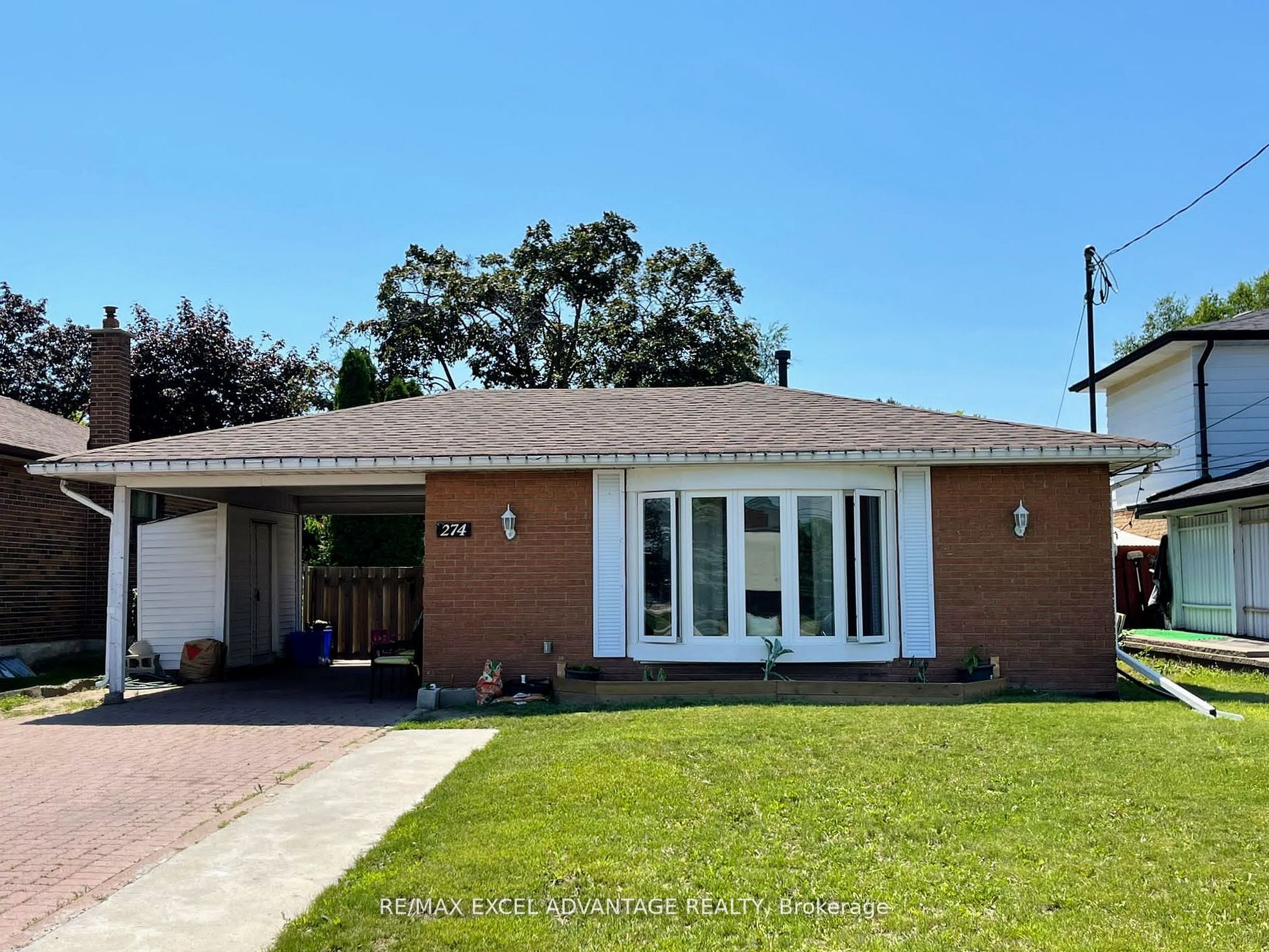 274 Harmony Road N Main, Oshawa, ON L1G 6L5