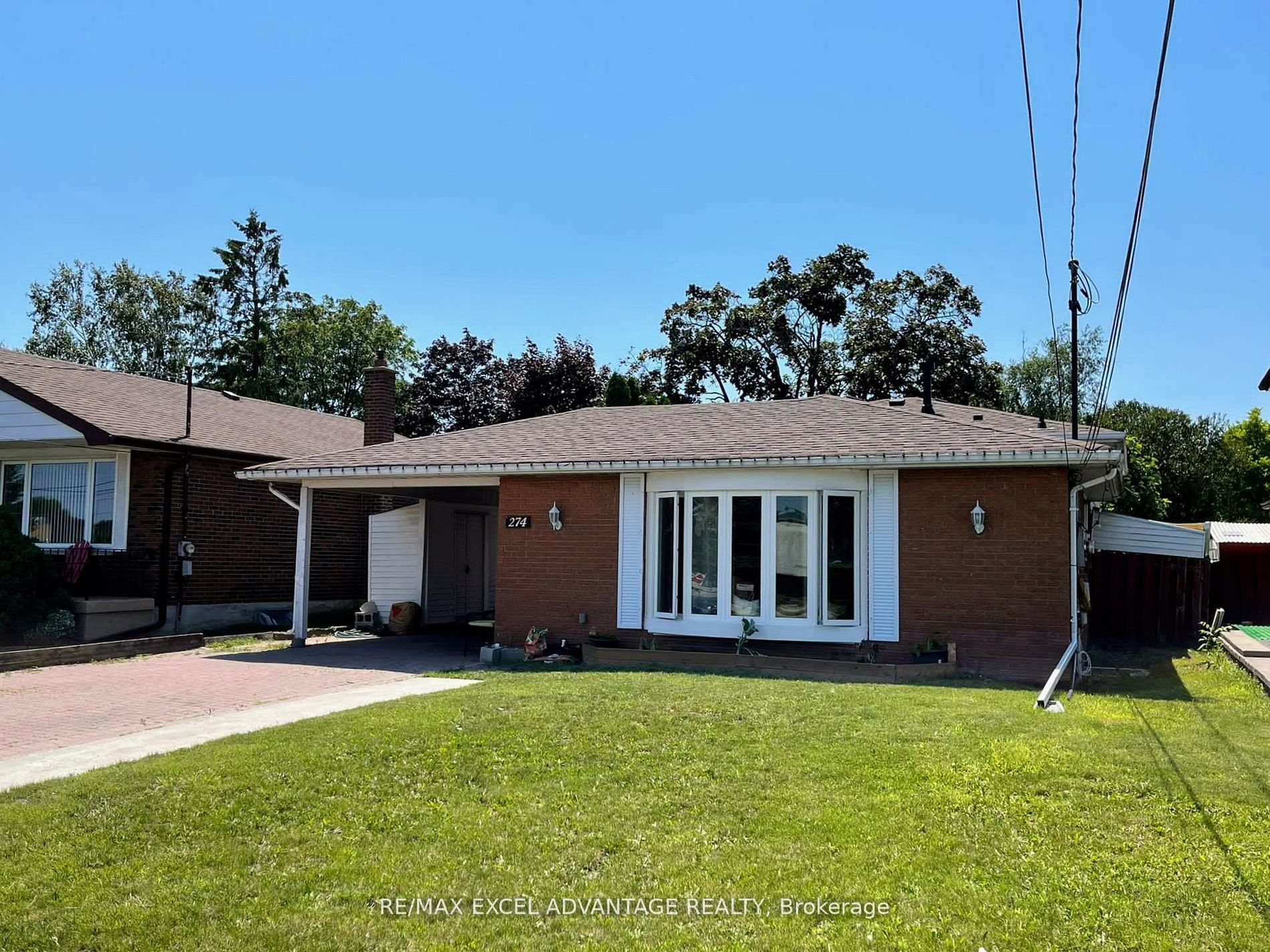 274 Harmony Road N Main, Oshawa, ON L1G 6L5 photo 2