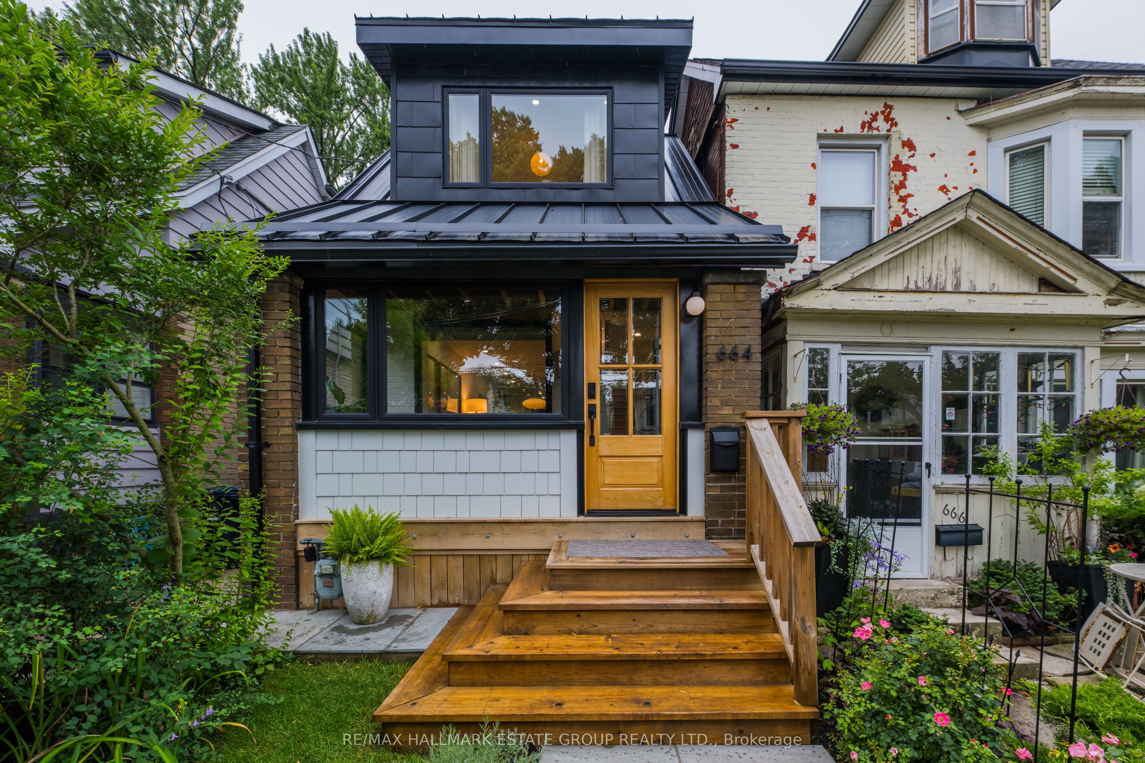 664 Rhodes Avenue, Toronto, ON M4J 4X6 photo 3