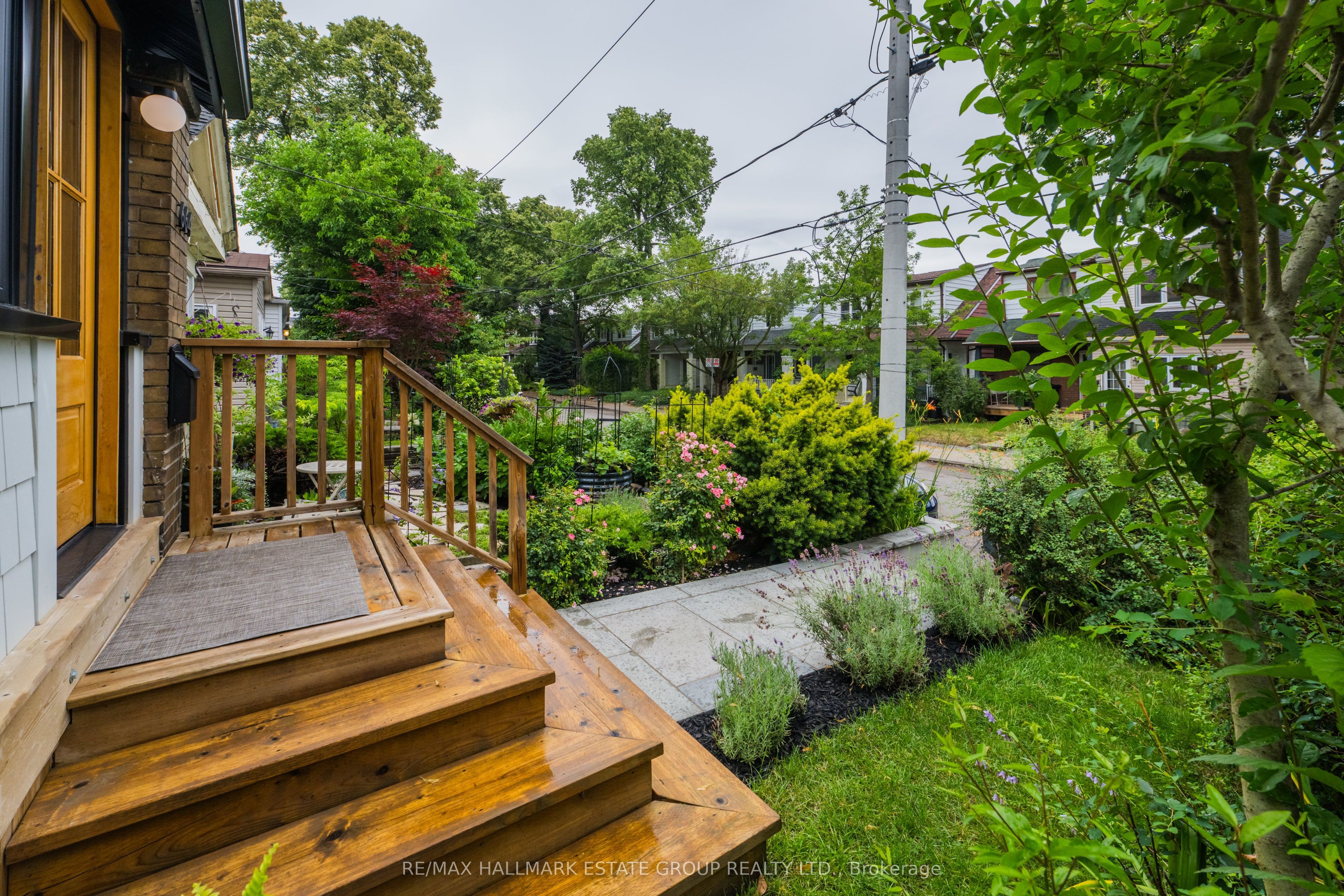 664 Rhodes Avenue, Toronto, ON M4J 4X6 photo 4