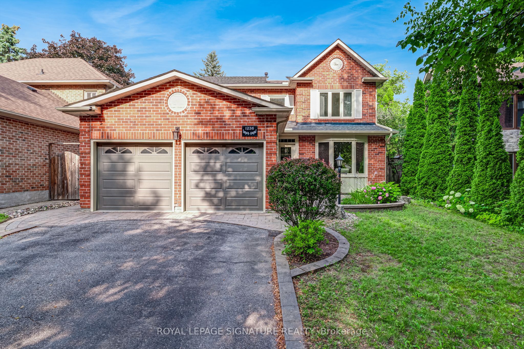 1236 Fieldstone Circle, Pickering, ON L1X 1B4