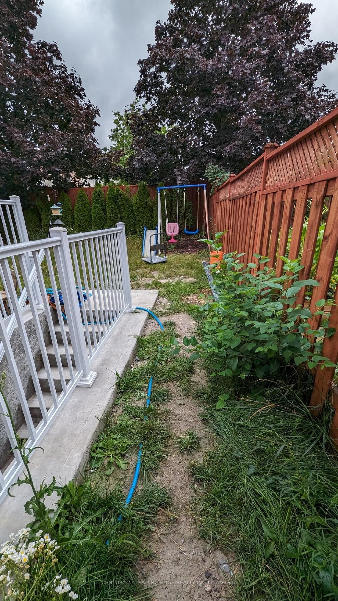 5 Vintage Drive Basement, Whitby, ON L1R 2M7 photo 2