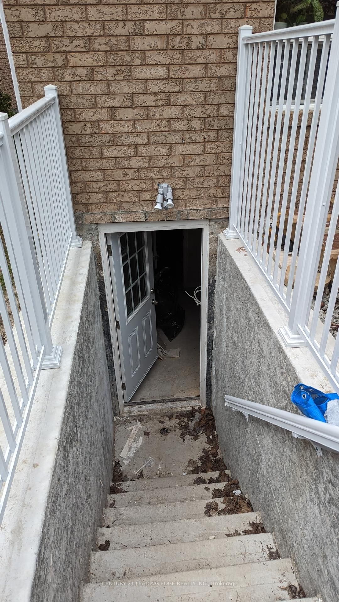 5 Vintage Drive Basement, Whitby, ON L1R 2M7 photo 4