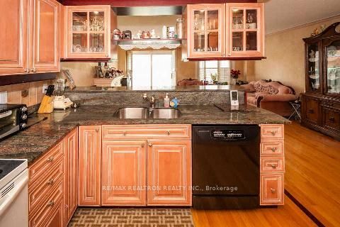 59 Verne Crescent, Toronto, ON M1B 2Y4 photo 2