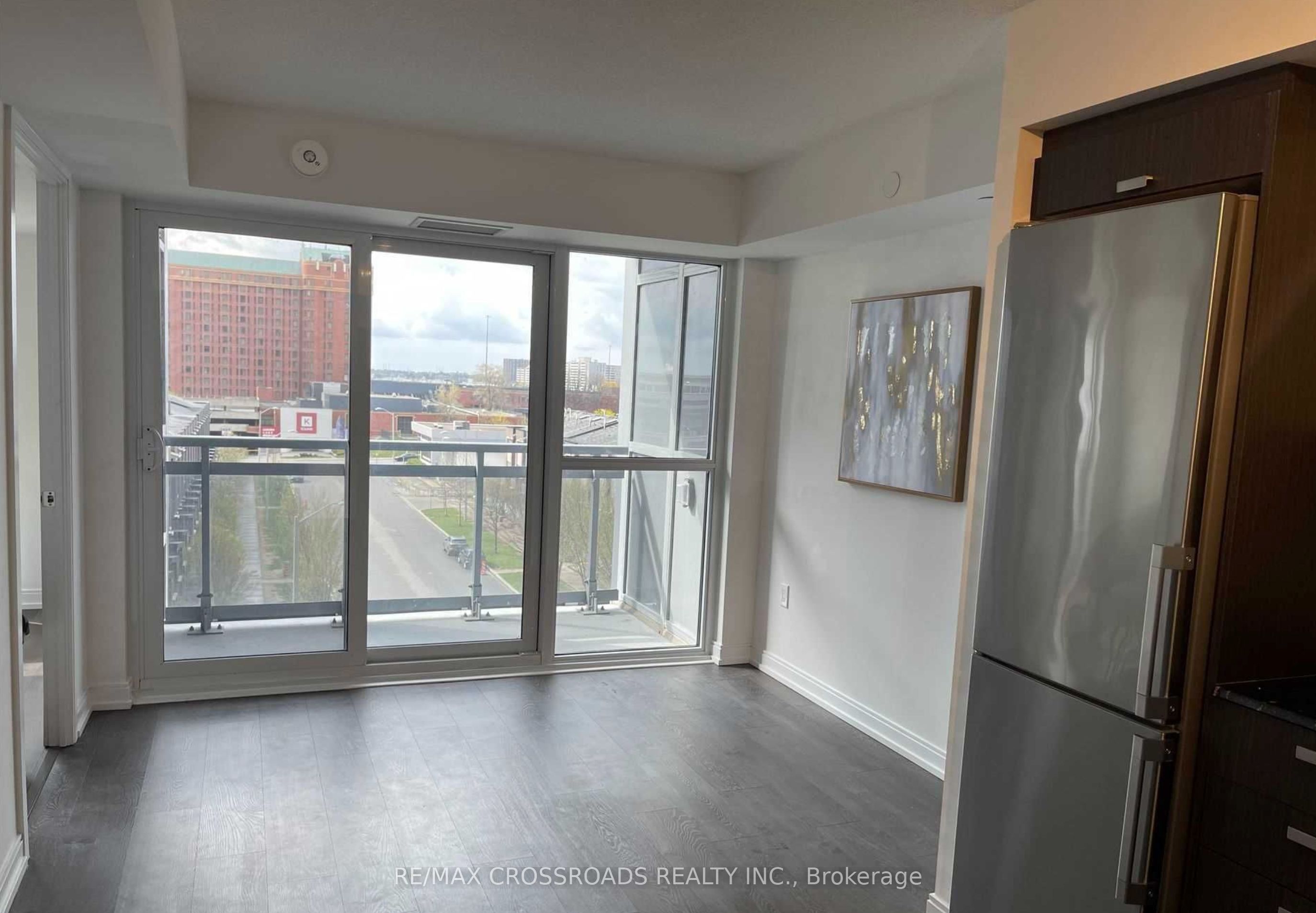 275 Village Green Square 525, Toronto, ON M1S 0L8 photo 2