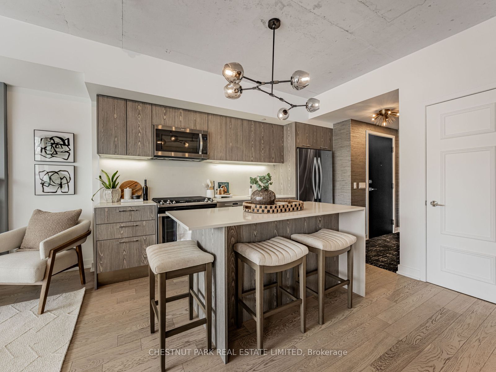 630 Kingston Road 201, Toronto, ON M4E 0B7 photo 5