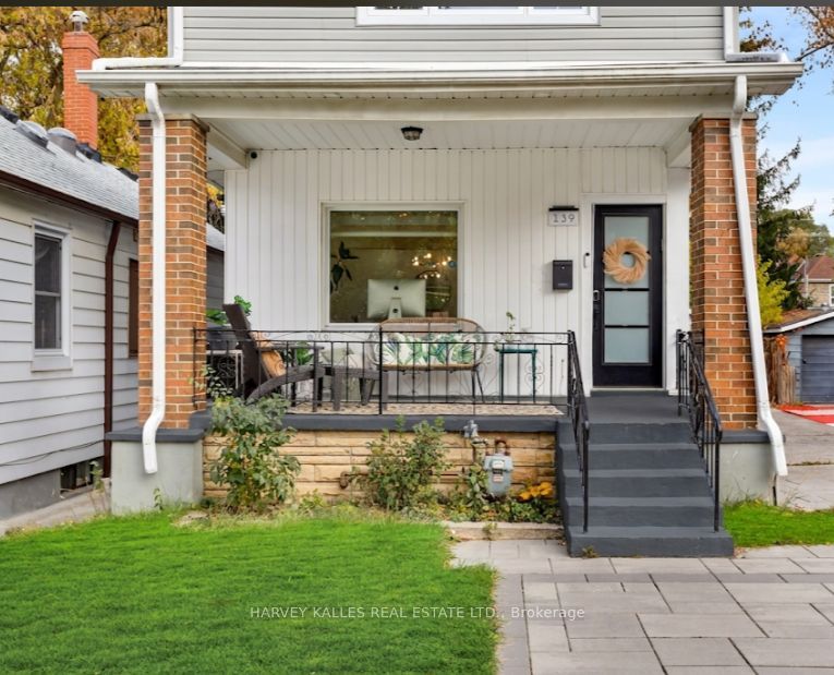 139 King Edward Avenue, Toronto, ON M4C 5J7 photo 3