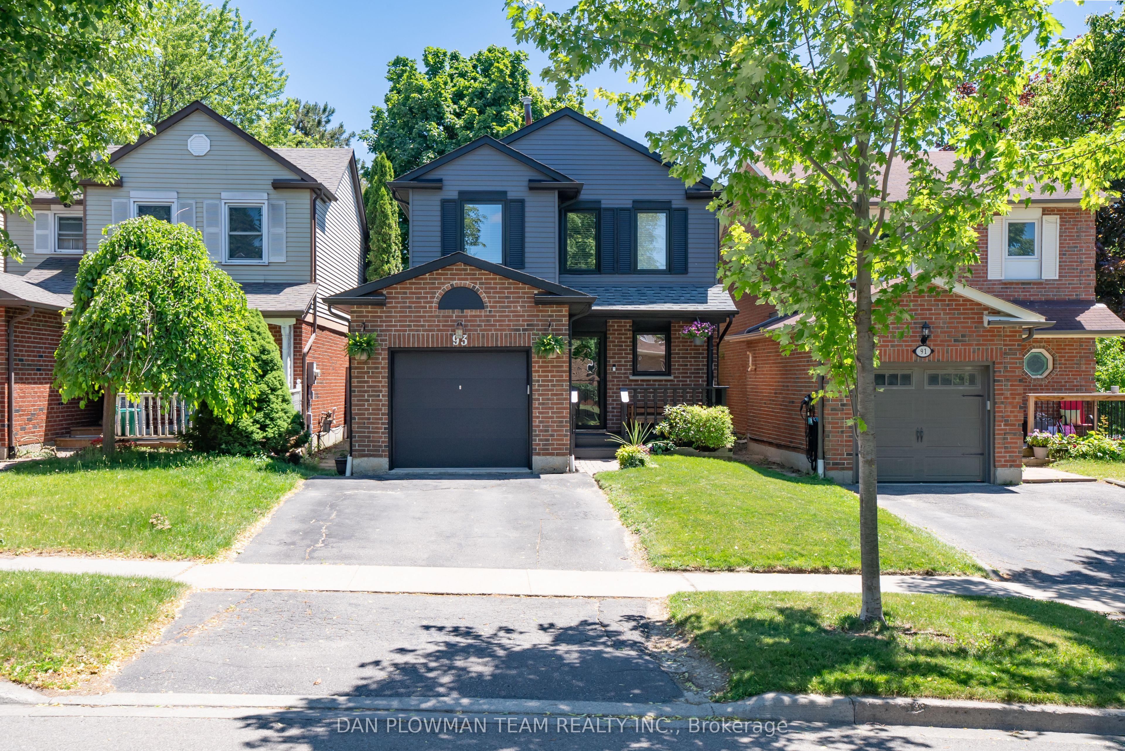 93 Kirby Crescent, Whitby, ON L1N 7C7 photo 2