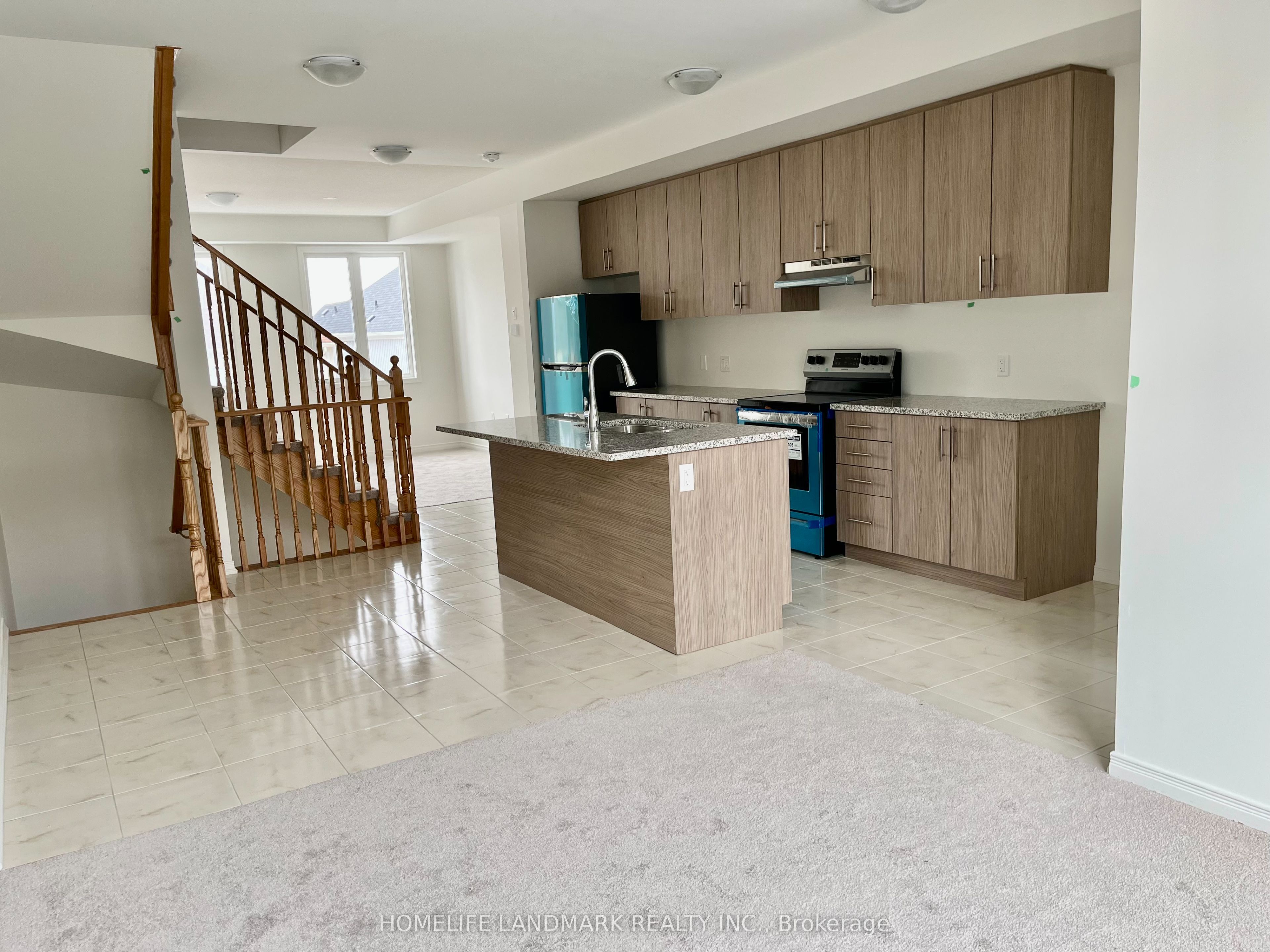 1420 Coral Springs Path, Oshawa, ON L1H 7K5