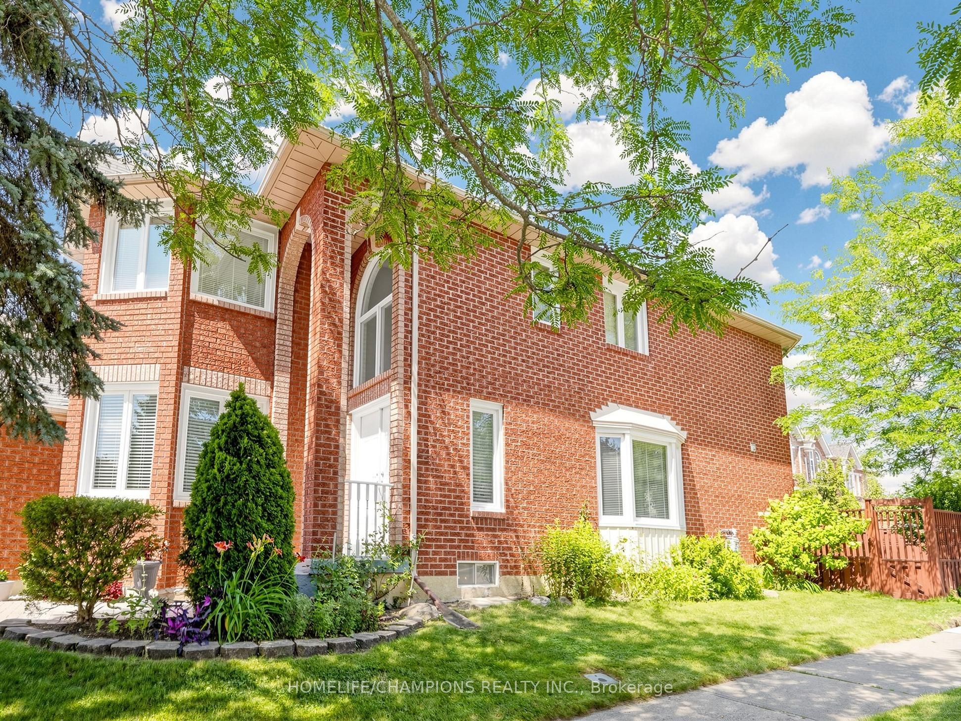 1622 Sandhurst Crescent, Pickering, ON L1V 6R5 photo 2