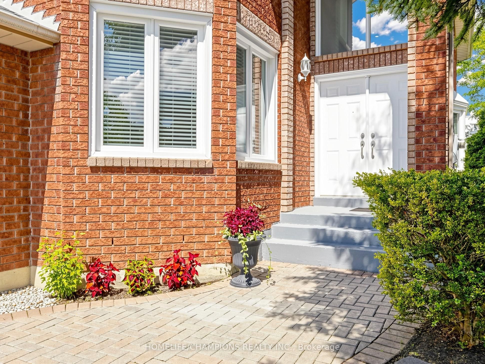 1622 Sandhurst Crescent, Pickering, ON L1V 6R5 photo 5