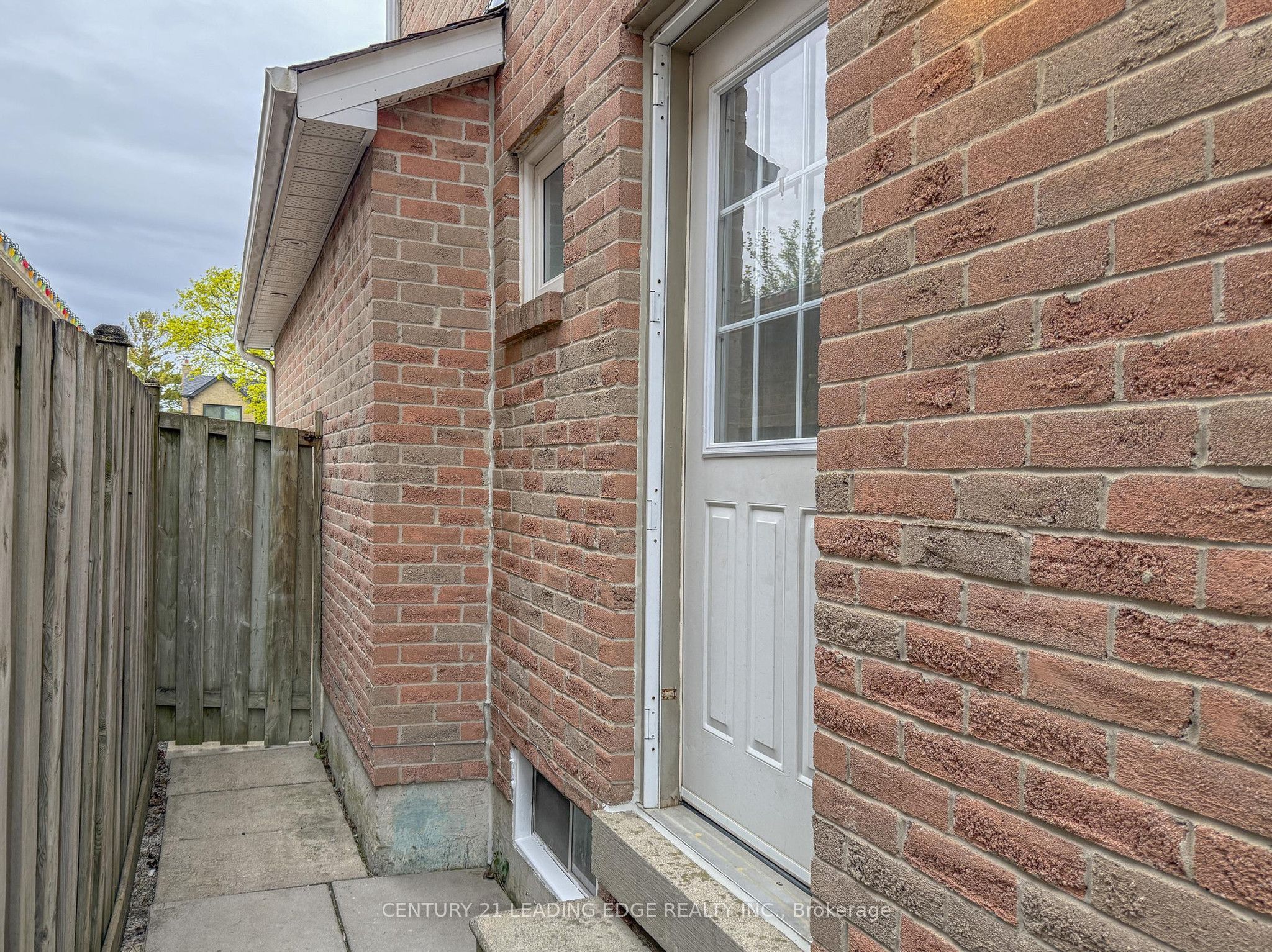 26 Angus Drive Bsmt, Ajax, ON L1S 5B6 photo 4