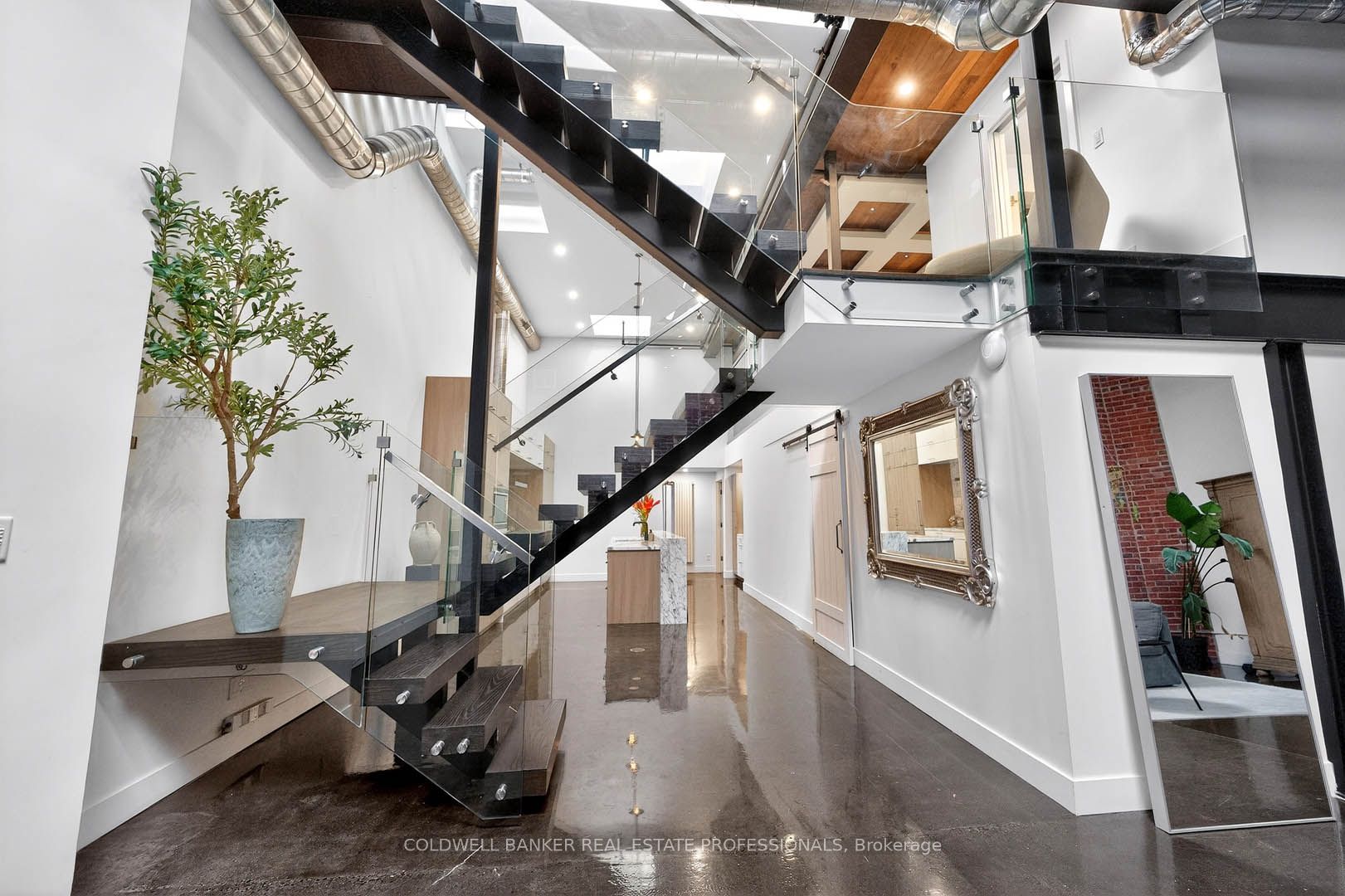 326 Carlaw Avenue 127, Toronto, ON M4M 3N8 photo 3